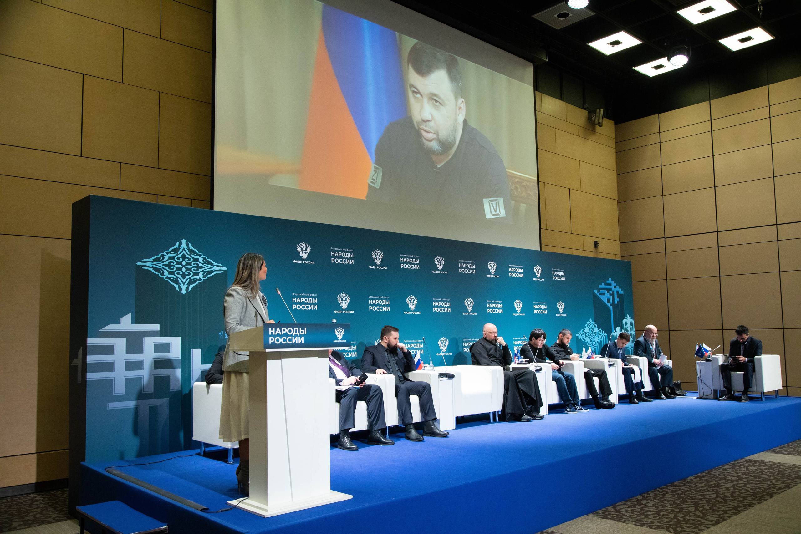 Всероссийский форум «Народы России». Репортажный фотограф в Москве Зуйко Оксана