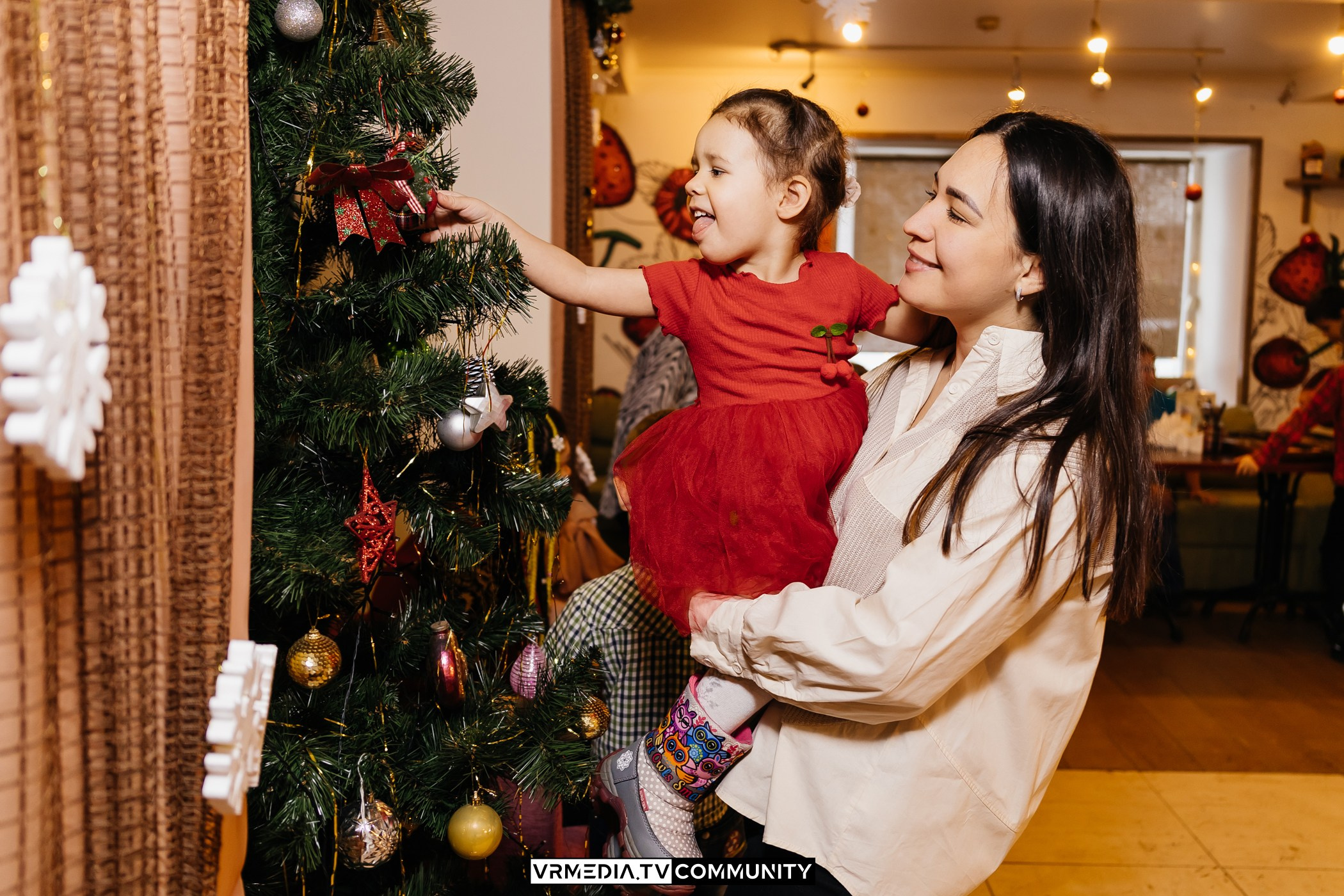 Новогодний вечер в кафе «КАмпот»