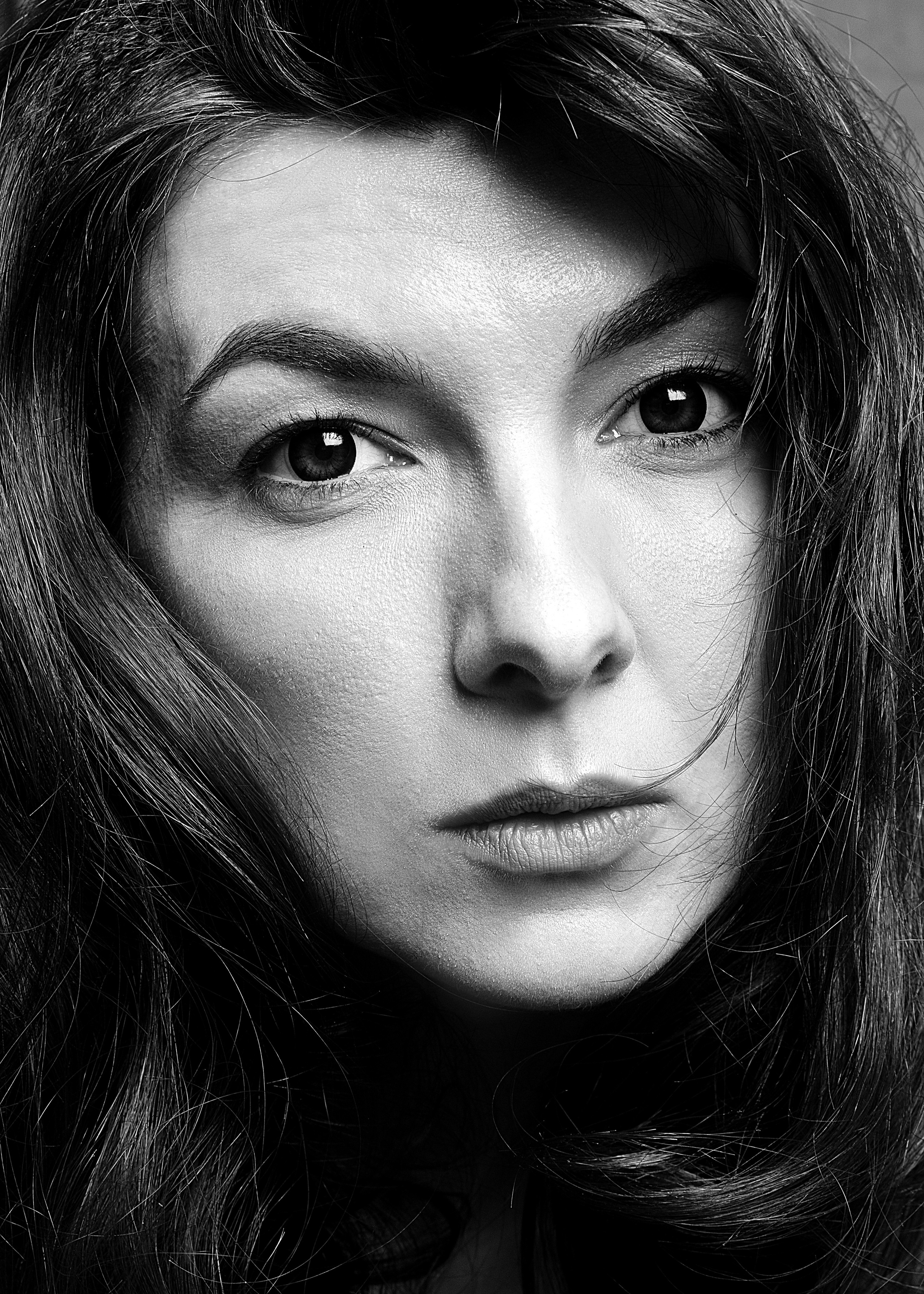 стихи, маяковский, портрет, женский портрет, фотосессия москва, фотограф москва, фотосессия, необычная фотосессия, подарок, душа, сертификат, мурашки, содержание, смысл, текст, подтекст, девушка, карие глаза, глубокий взгляд