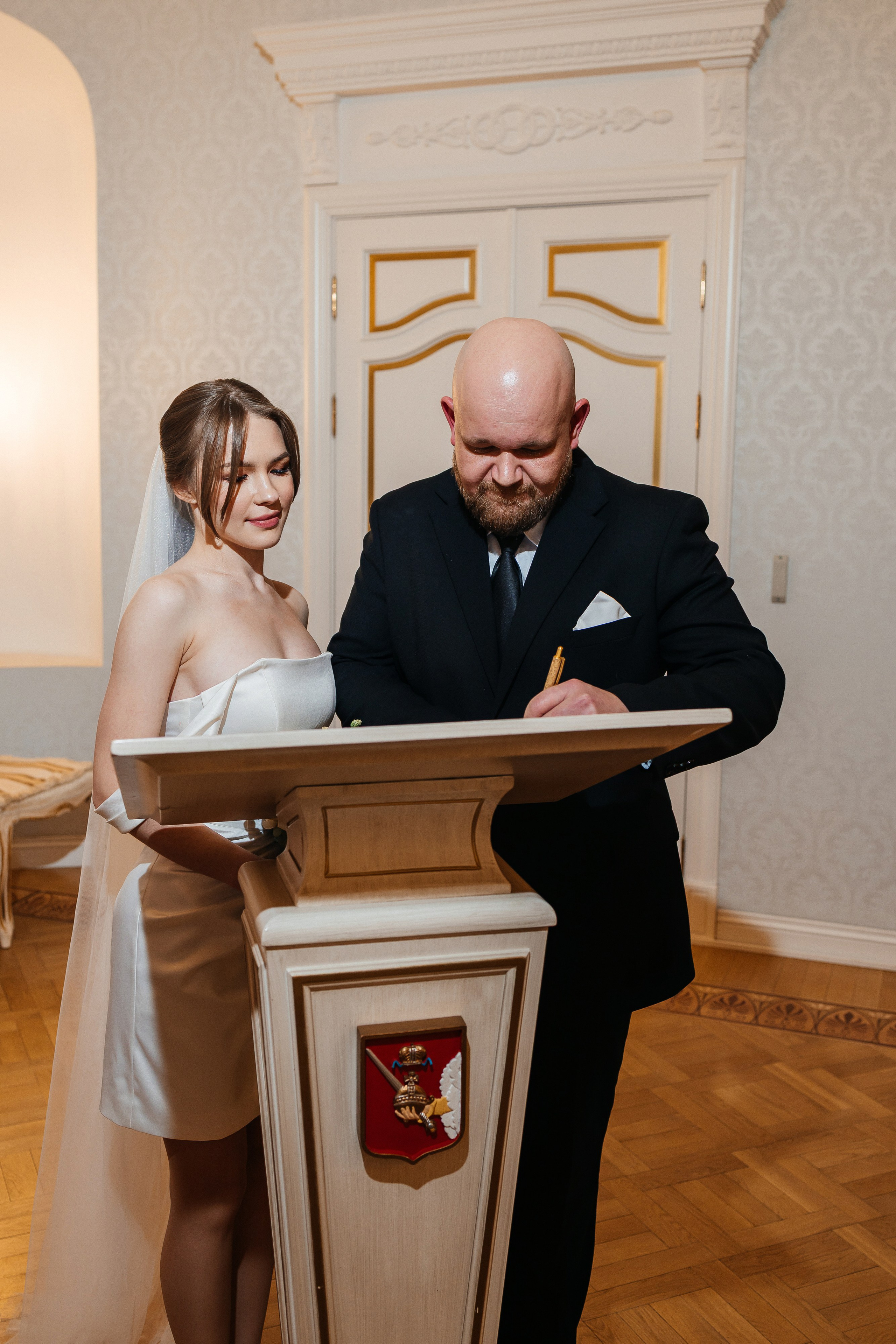 Весенняя фотосессия жениха и невесты. Олег Сверчков | Свадебный фотограф Вологда