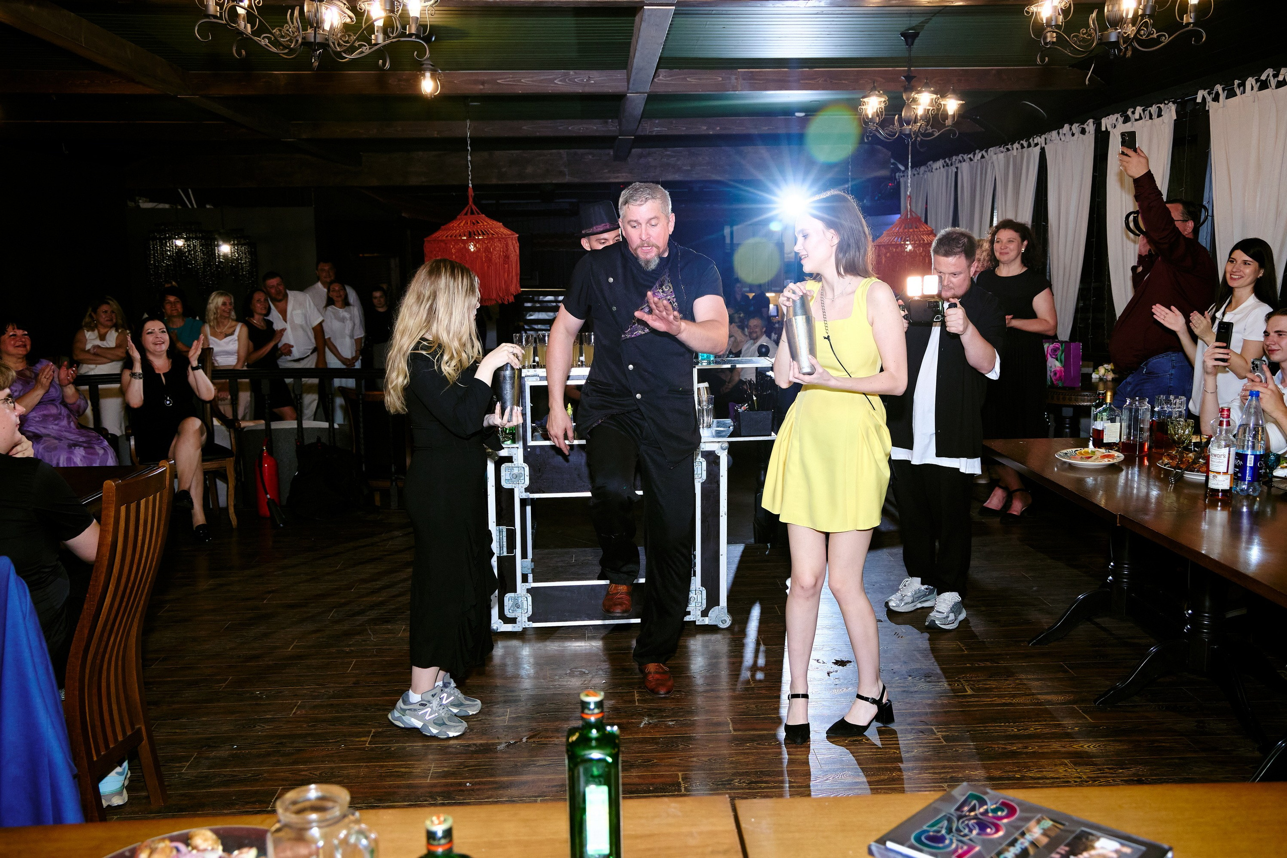 Выпускной 35 Сош. Фотограф Выпускные альбомы Таганрог Сергей Коробченко