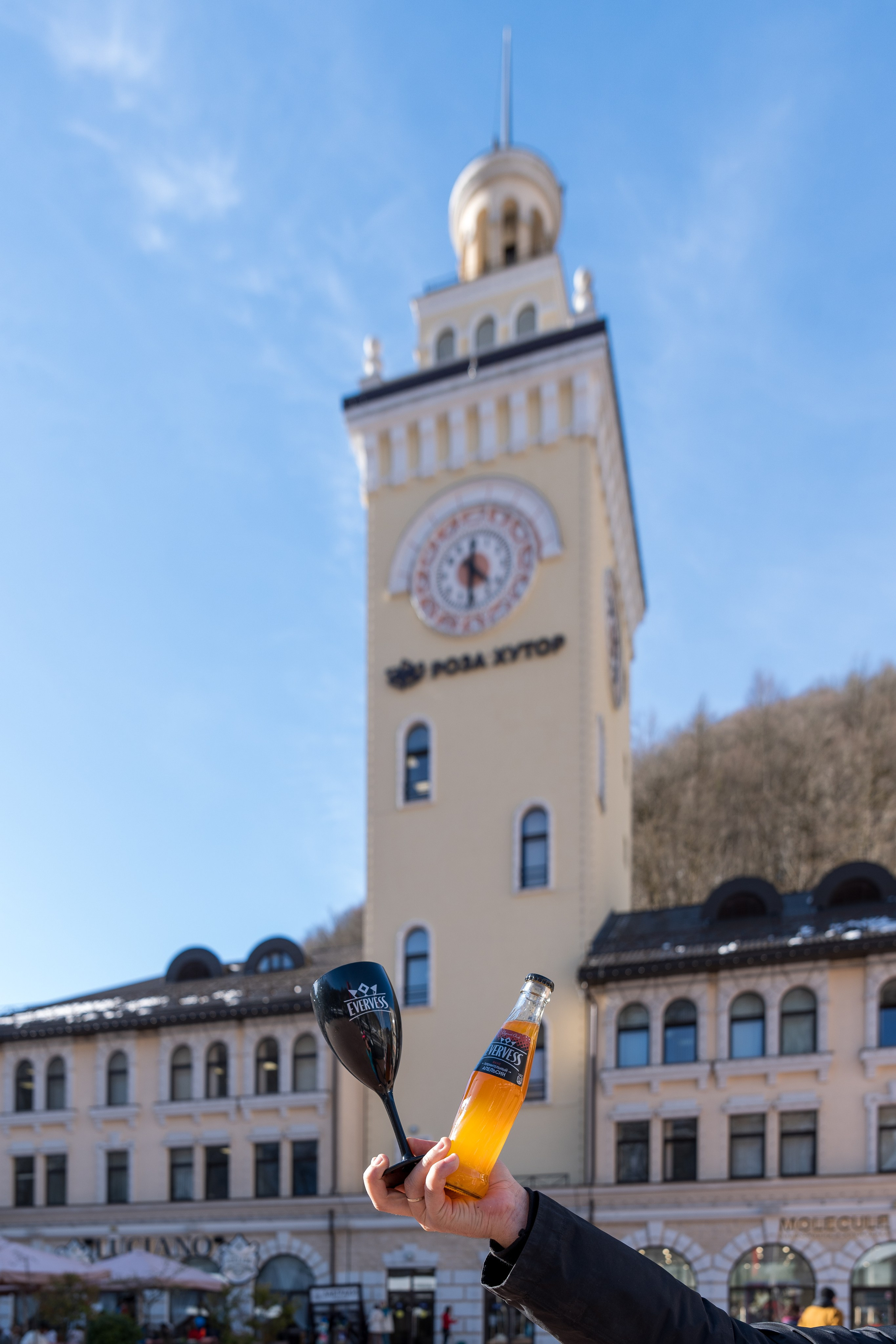 Компания «EVERVESS»: отчет с точек продаж на курортах Красной Поляны. Репортажный фотограф в Красной Поляне и Сочи Павлюченко Екатерина