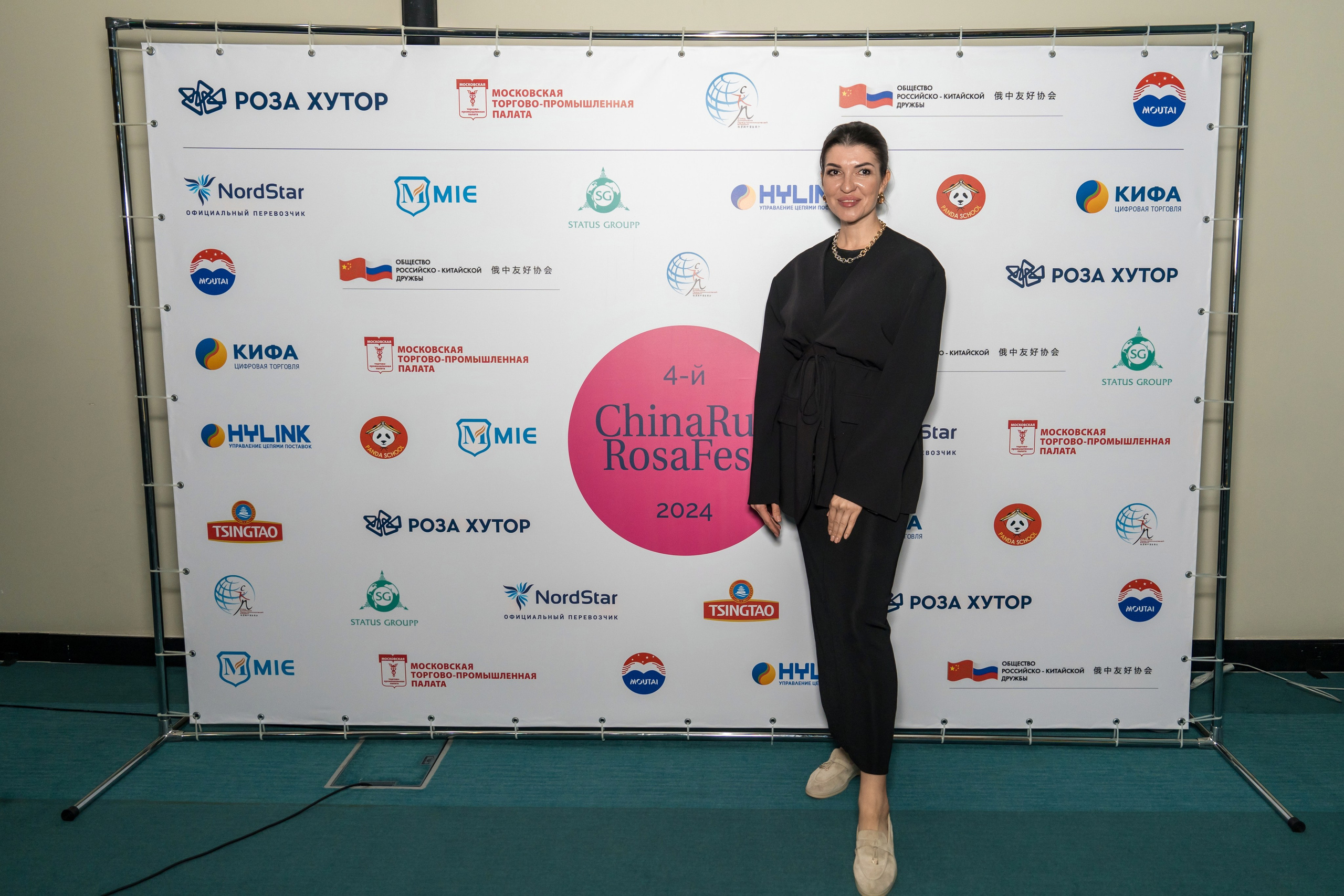 ChinaRosaFest 2024. Репортажный фотограф в Красной Поляне и Сочи Павлюченко Екатерина