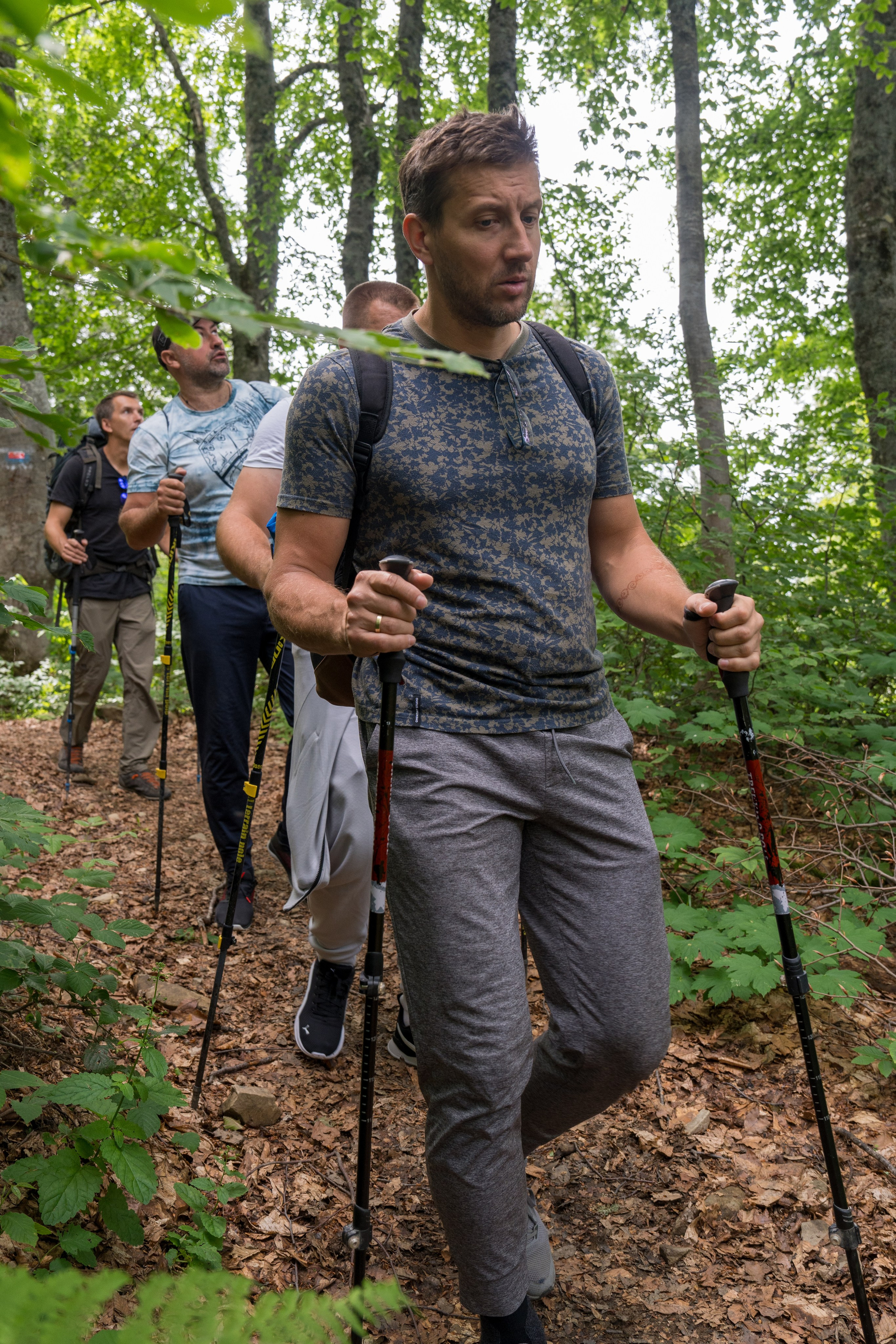MICE мероприятие для компании «Доставка морем»: хайкинг к Ачипсинским водопадам. Репортажный фотограф в Красной Поляне и Сочи Павлюченко Екатерина