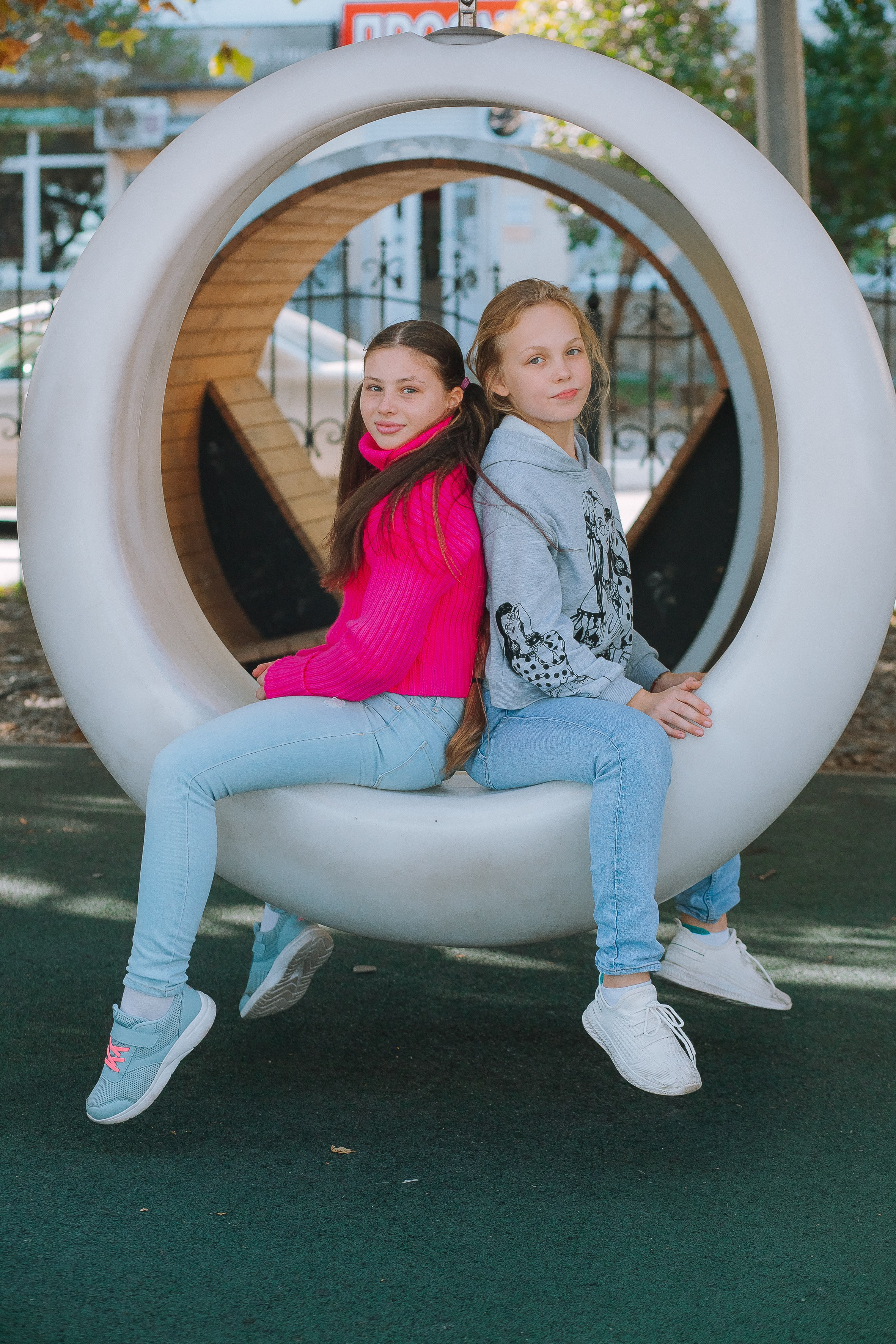 Начальная школа_ сквер Черняховского / Парк Фрунзе. Выпускные альбомы Натальи Бутко: Новороссийск, Анапа, Геленджик