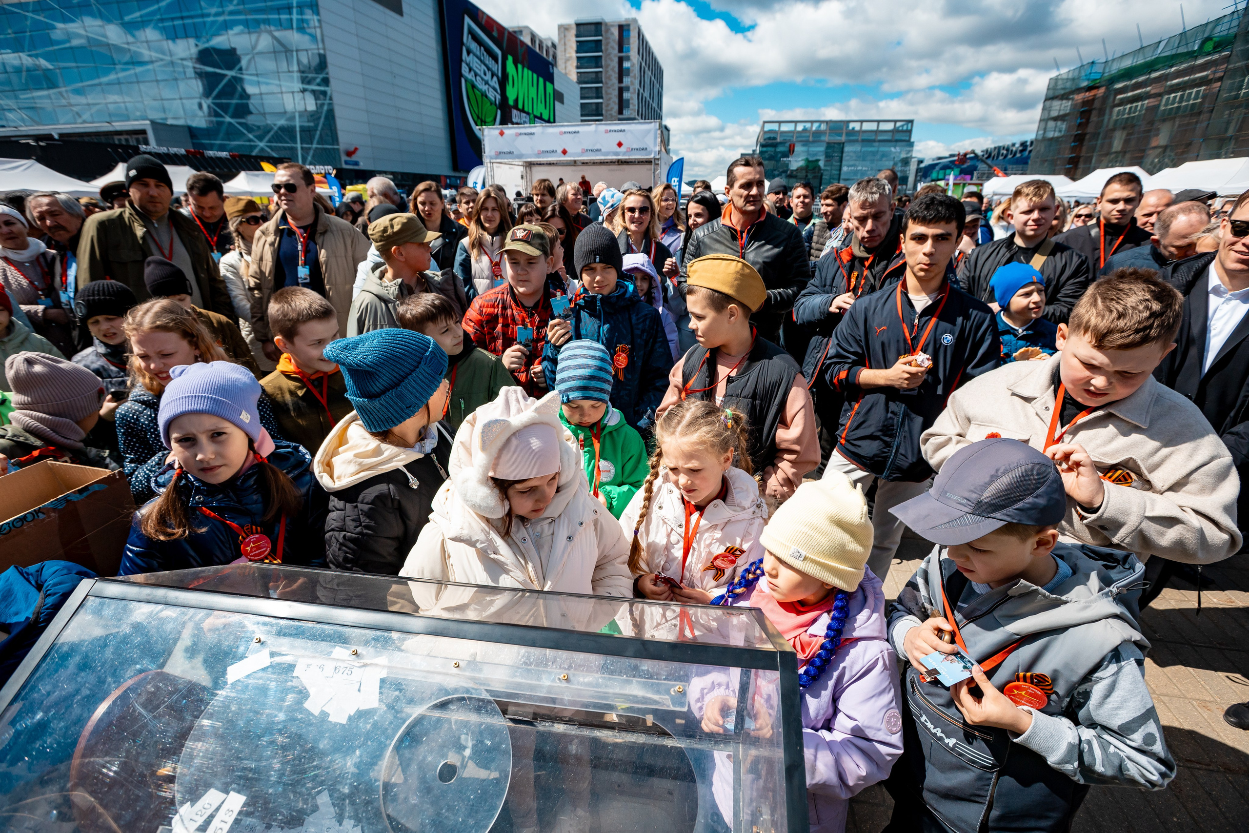 Круг победы, 10 мая 2025. Марк Шишкин — репортажный фотограф в Воронеже и России