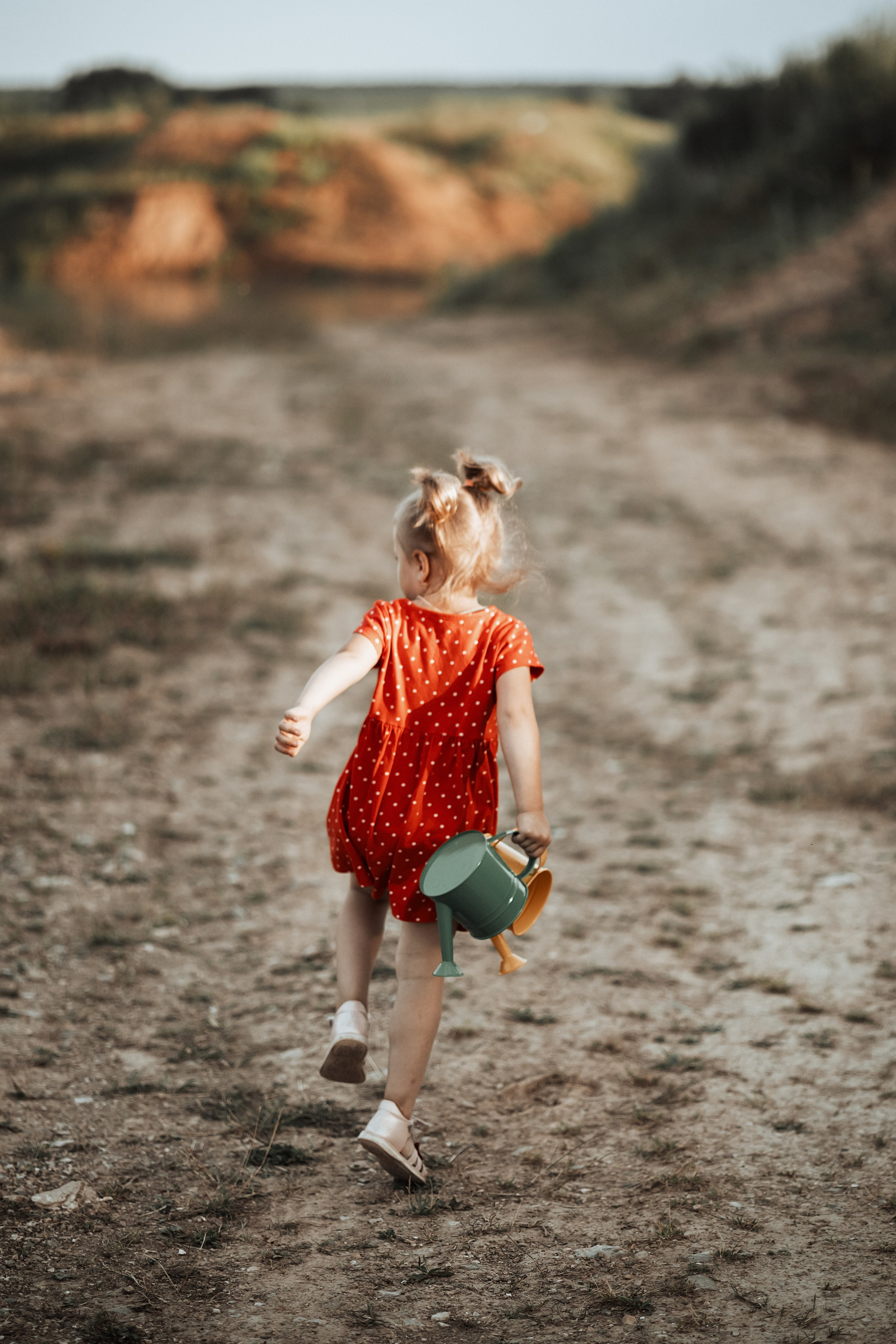 Мама и дочка в ромашковом поле. Фотограф в Москве Мухина Ирина
