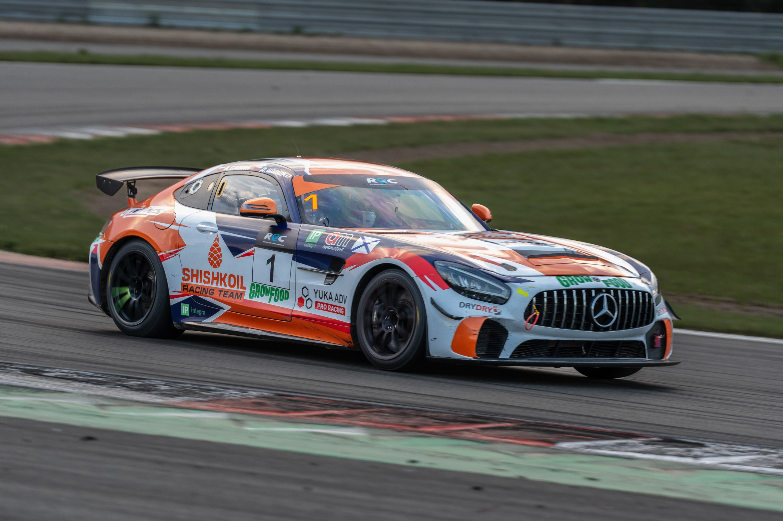 Фото четвертого этапа Российской серии гонок на выносливость. Фотограф Николай Прокофьев модельные тесты в Москве