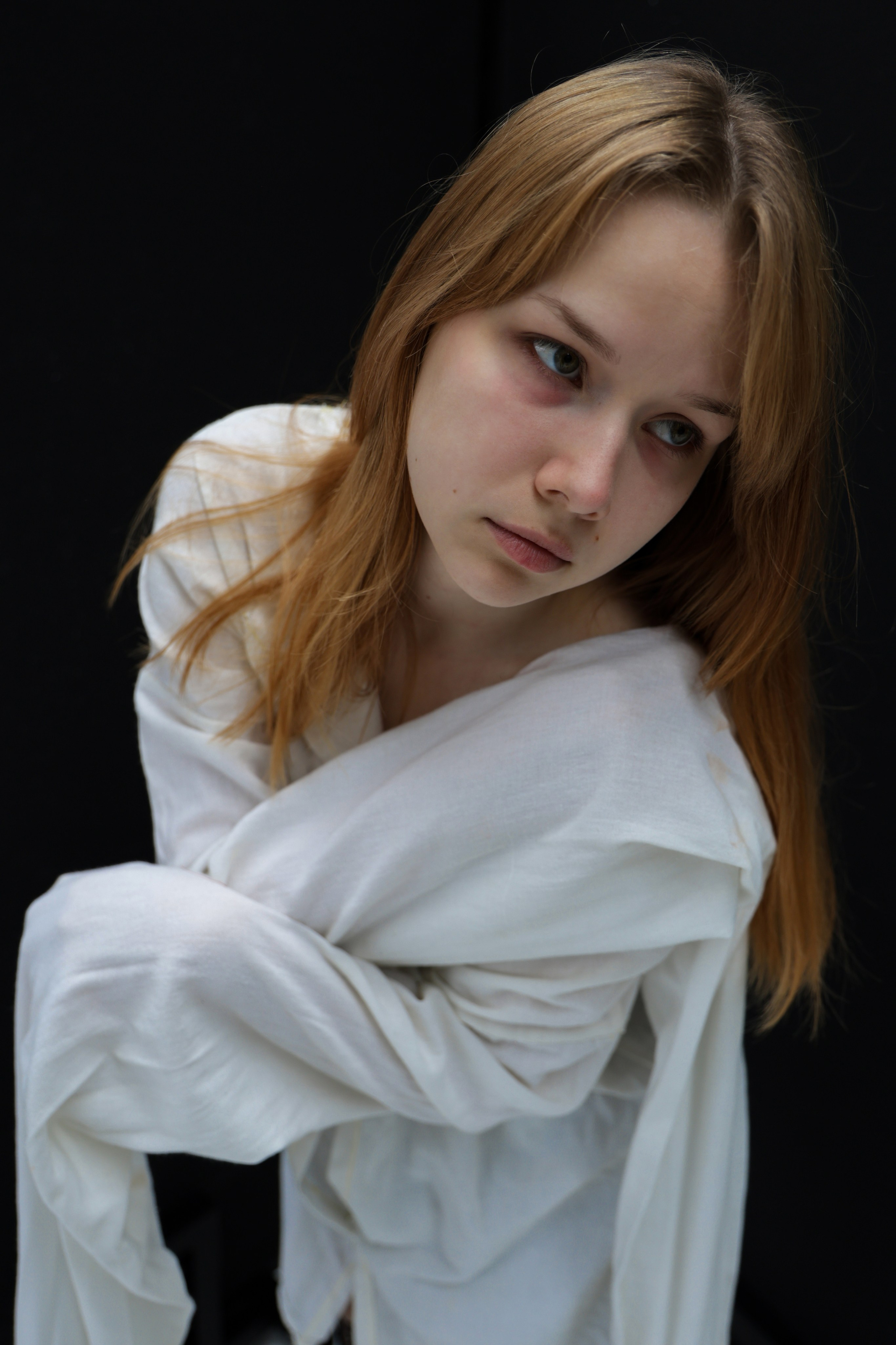 Wires. Portrait photographer based in Toronto — Blinova Mariia