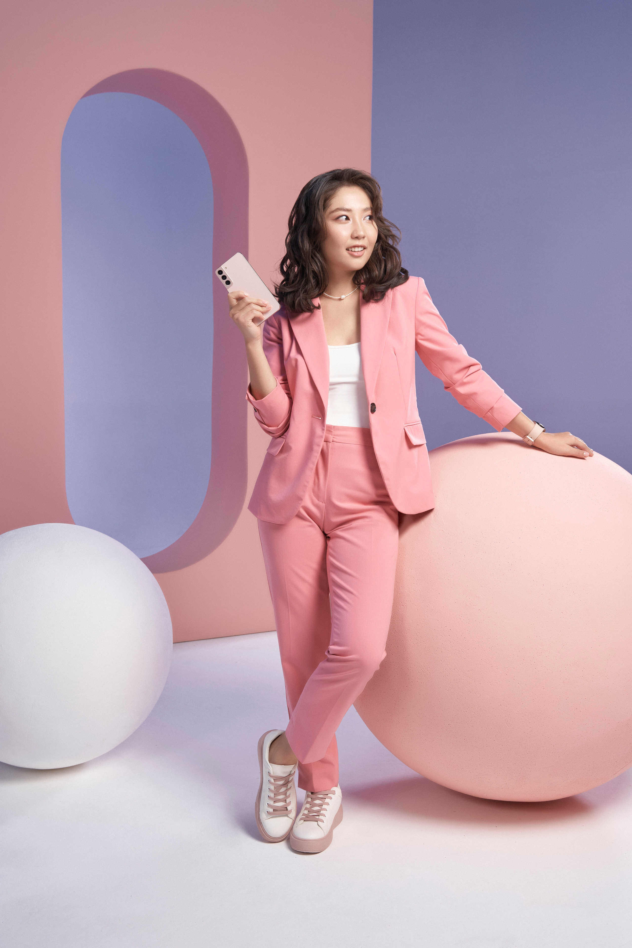 SAMSUNG. Photographer