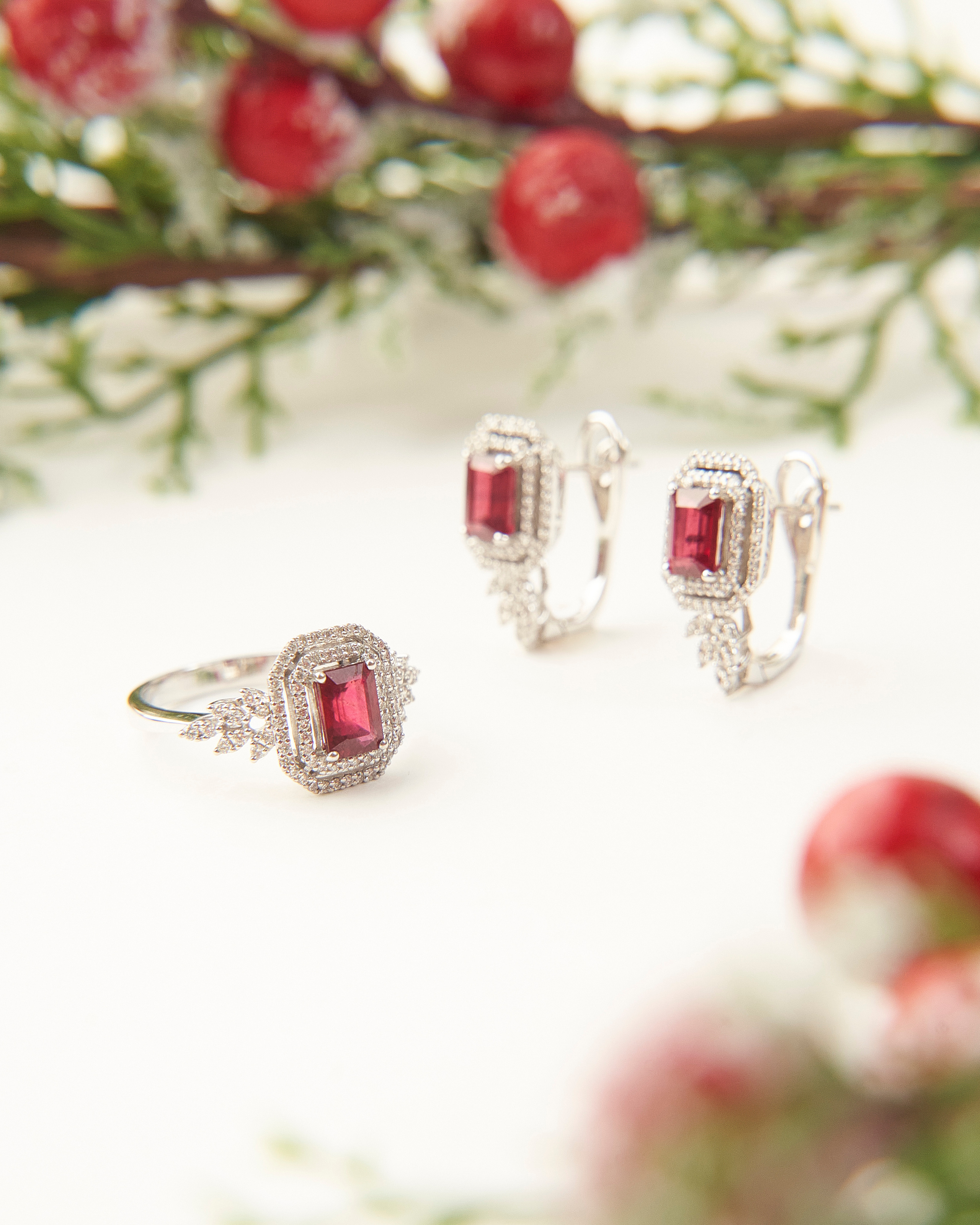 Kazakhyuvelir. Photographer