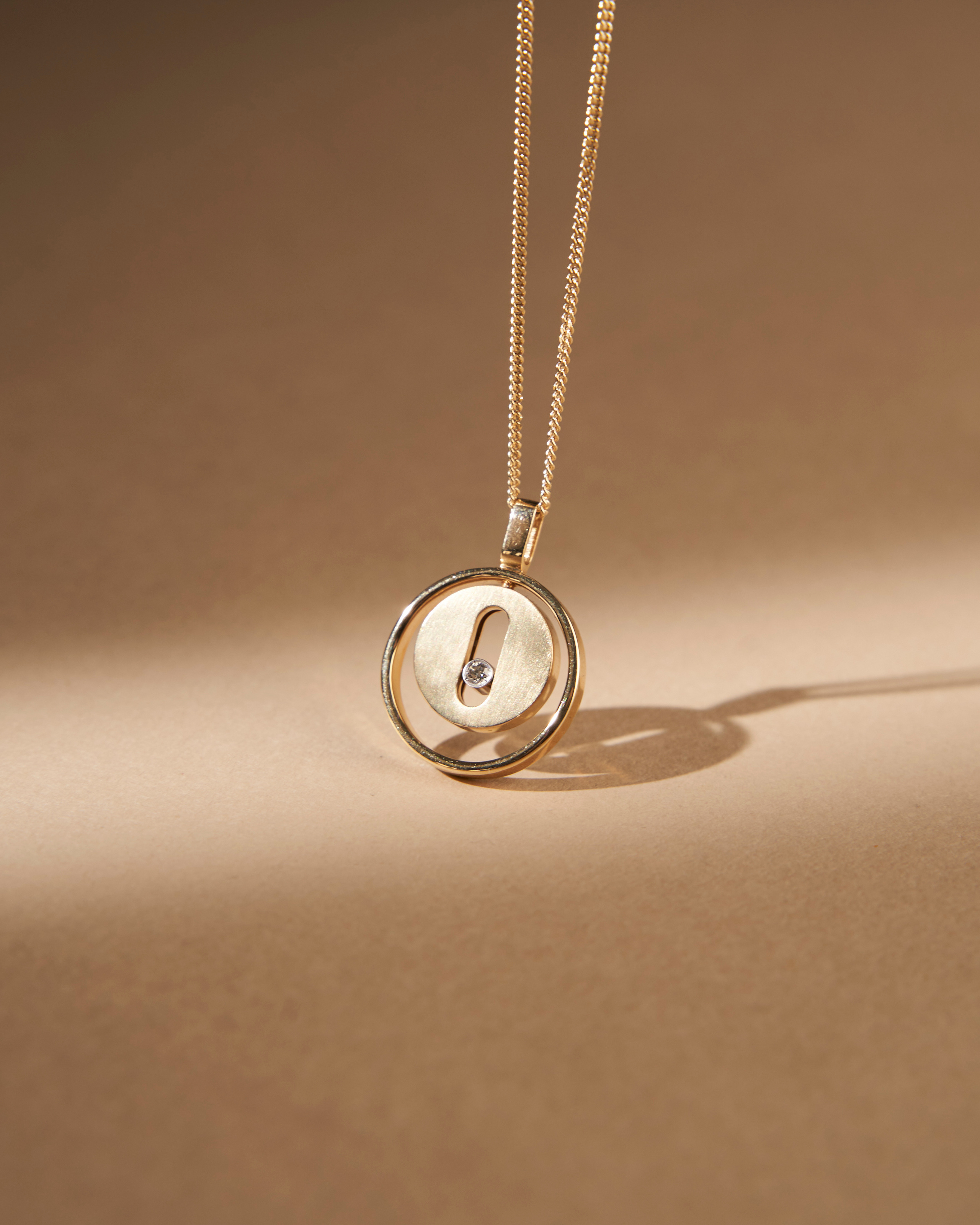 Kazakhyuvelir. Photographer