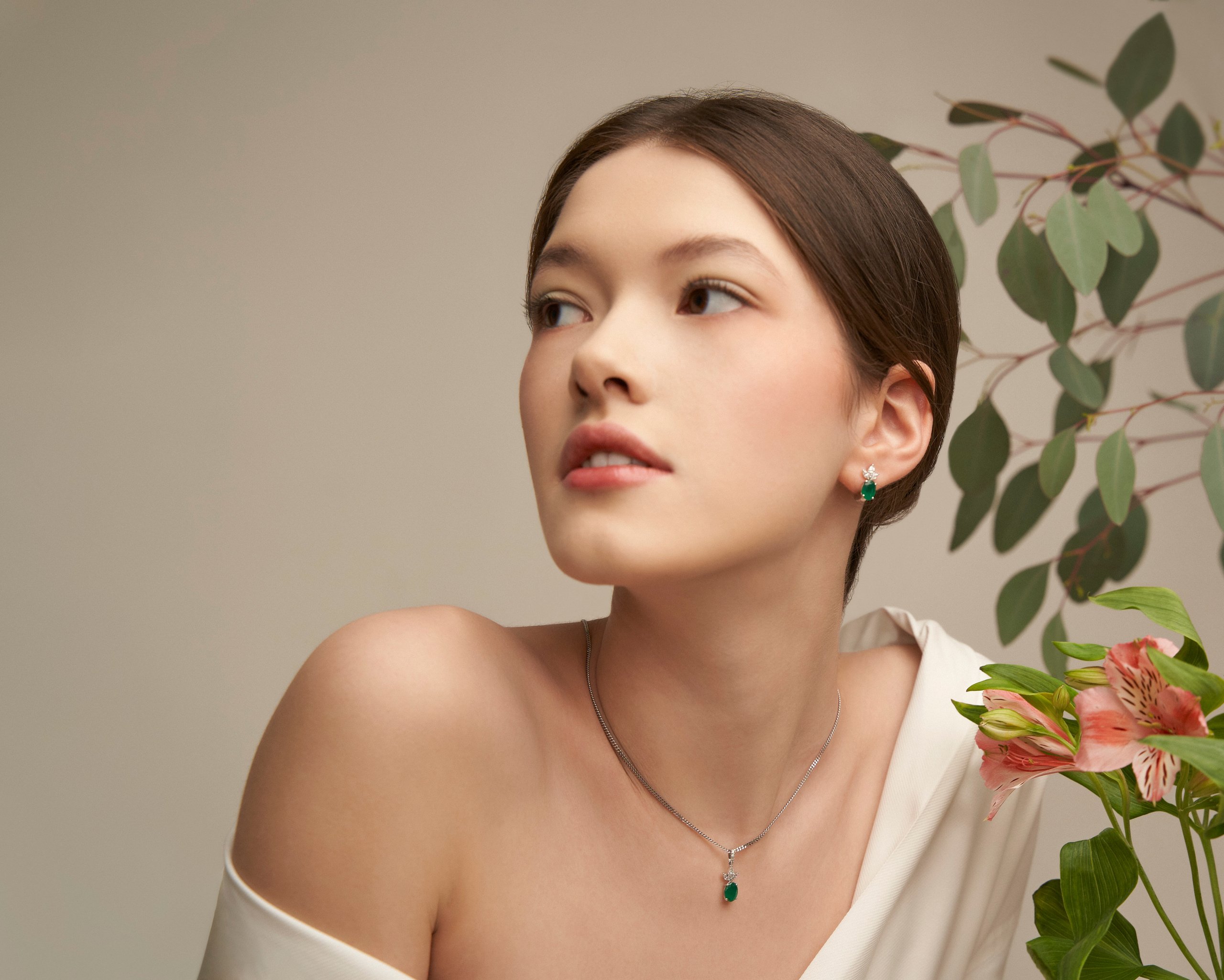 Kazakhyuvelir. Photographer