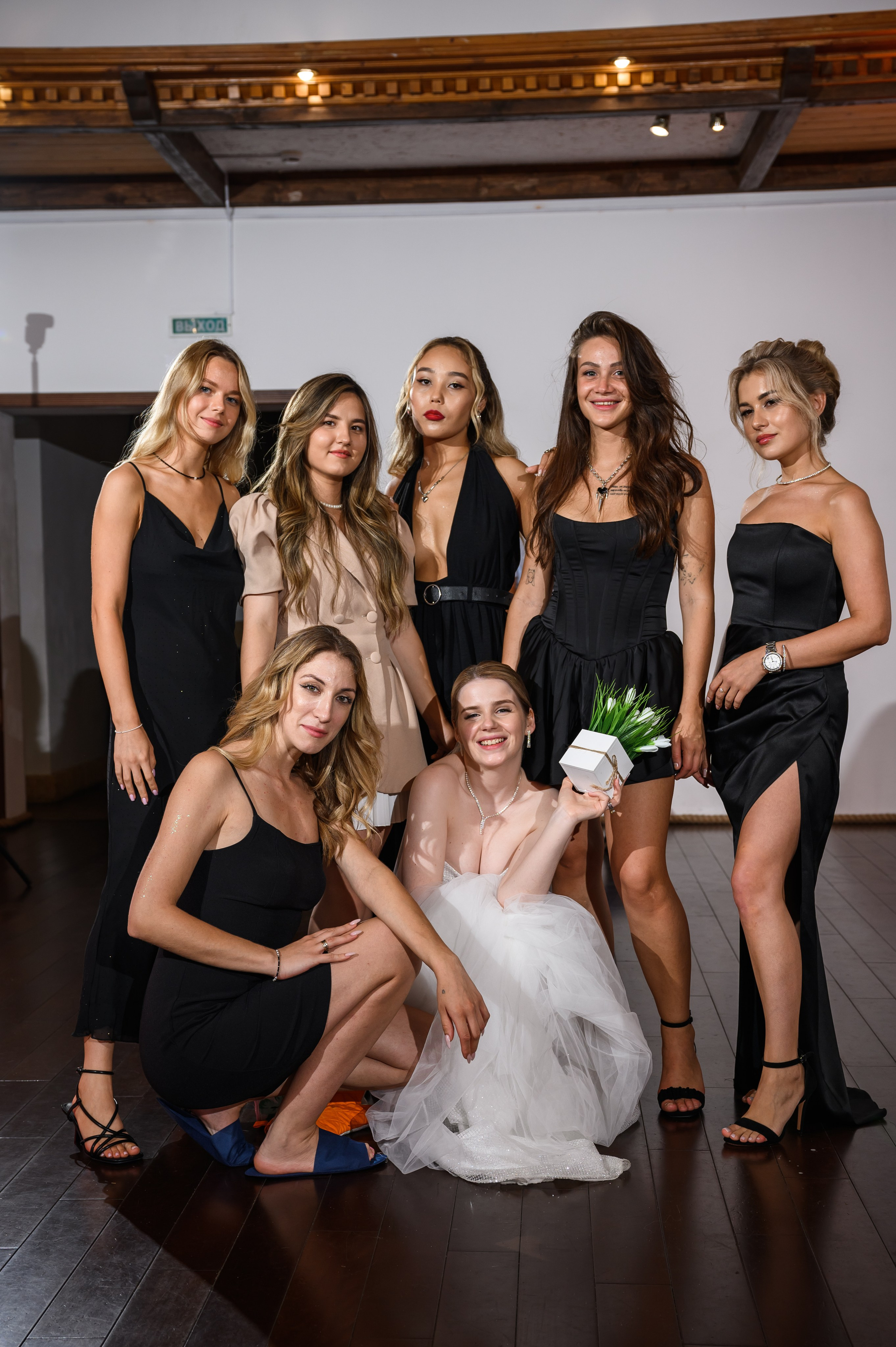 Свадебная фотосессия Банкетный зал Замок Монсоро. Свадебный фотограф Москва Юрий Кульман