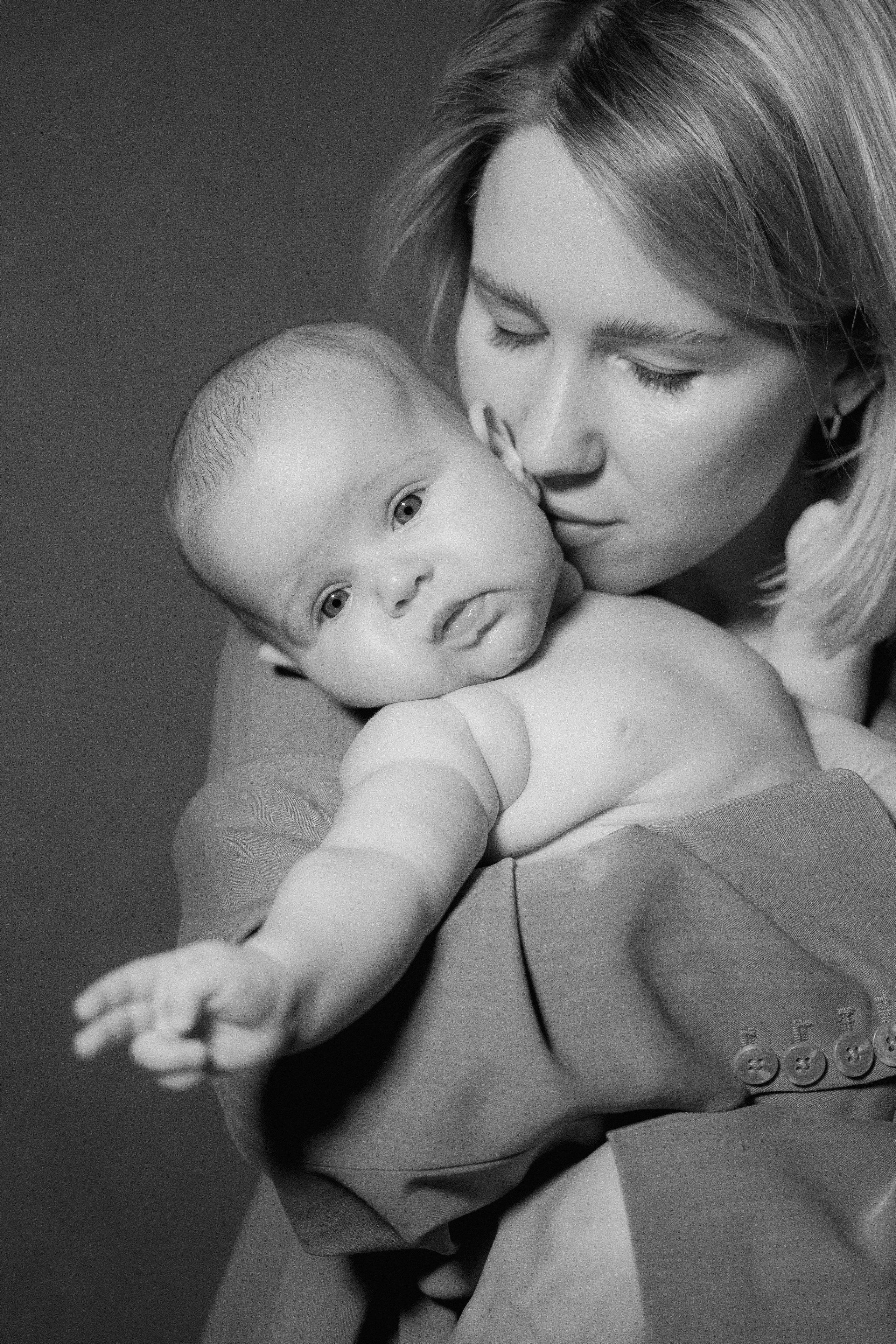 МИР (А) В ОБЪЯТИЯХ МАМЫ. Свадебный и семейный фотограф | Слоним, Гродно| Варя Режа́бек