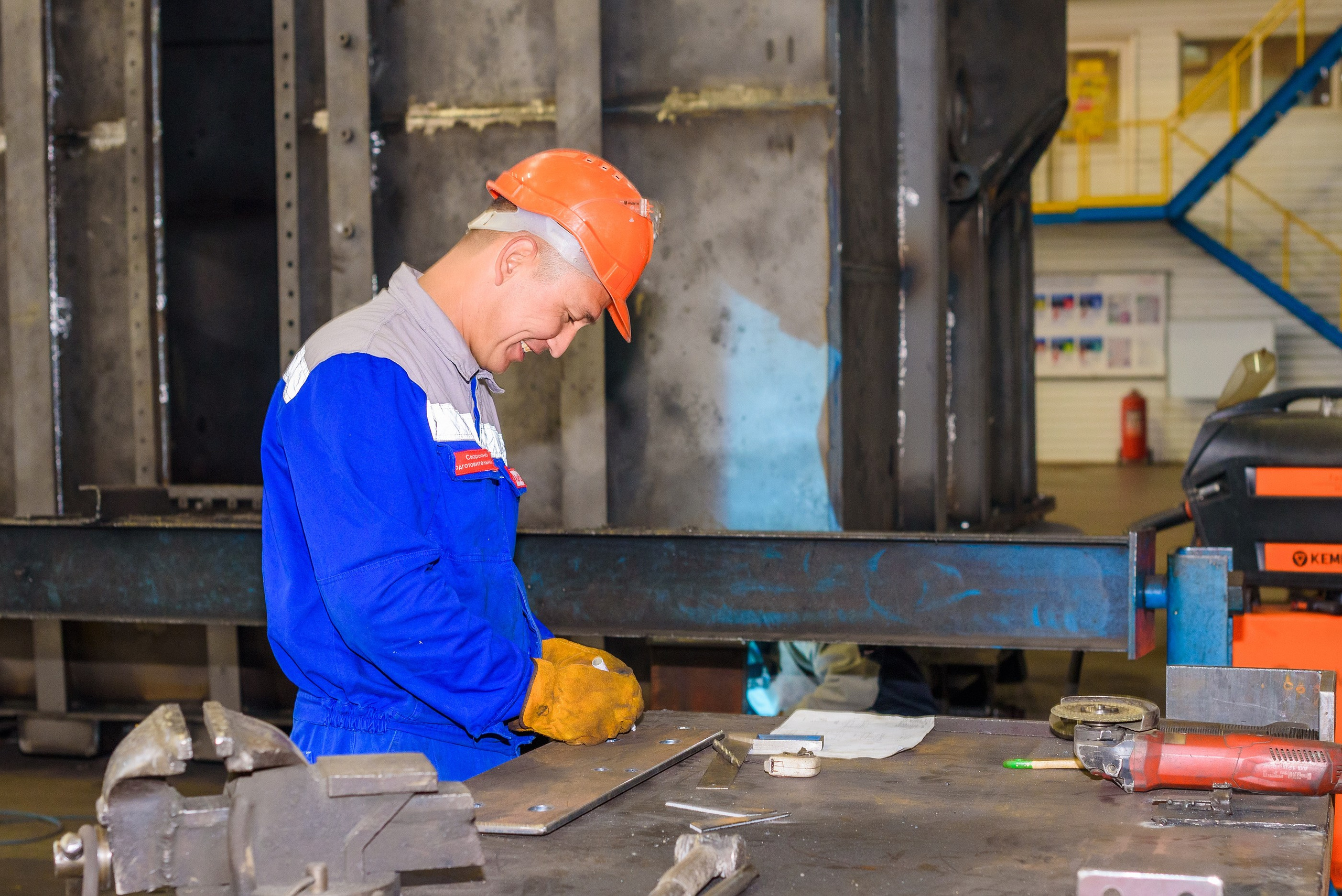 Рекламная фотосъемка в Шымкенте — рекламный фотограф Михаил Клёшев. Михаил Клёшев — Профессиональный фотограф в Шымкенте и области