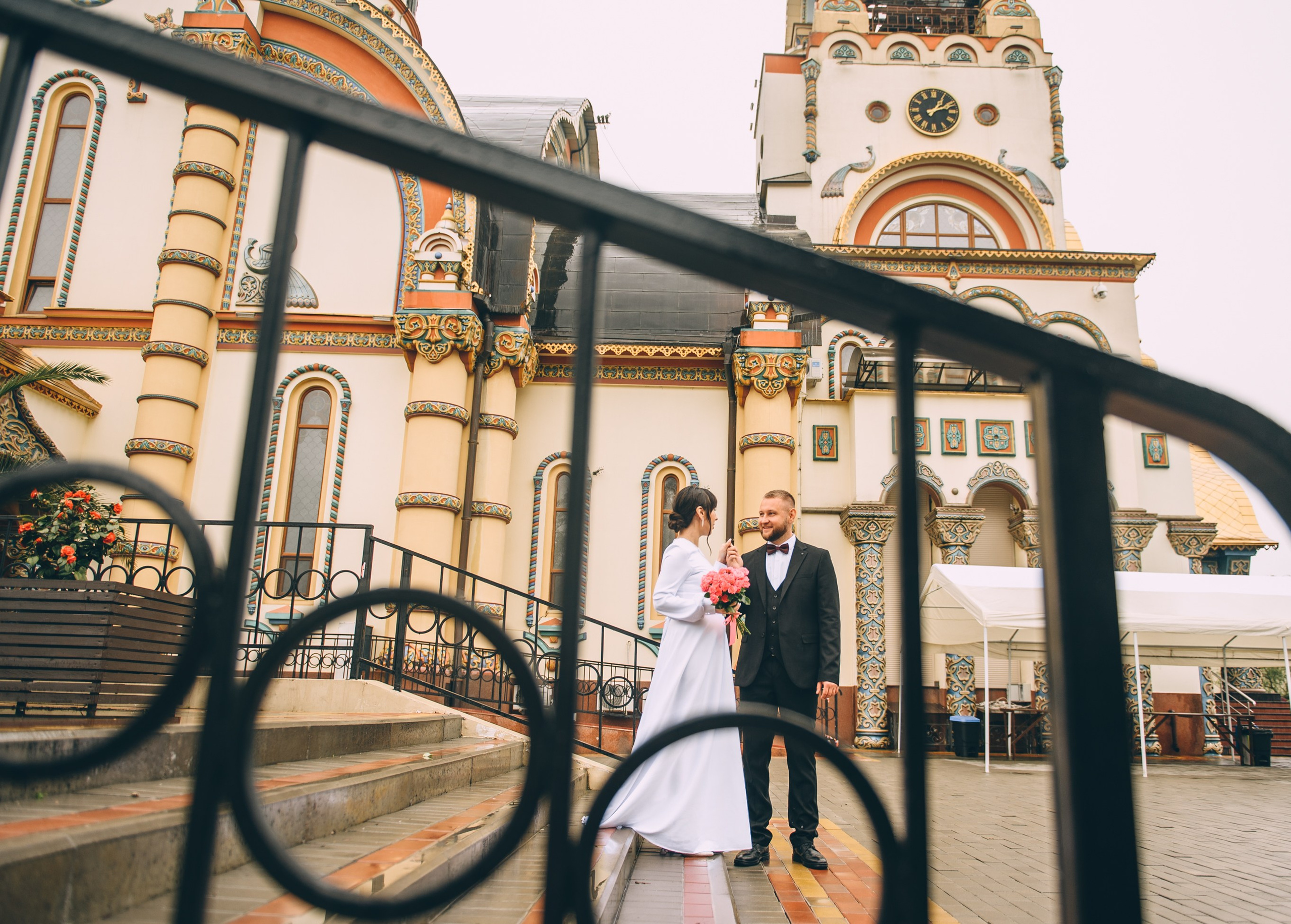 Венчание в соборе Владимира Равноапостольного. Свадебный и семейный фотограф София Невская