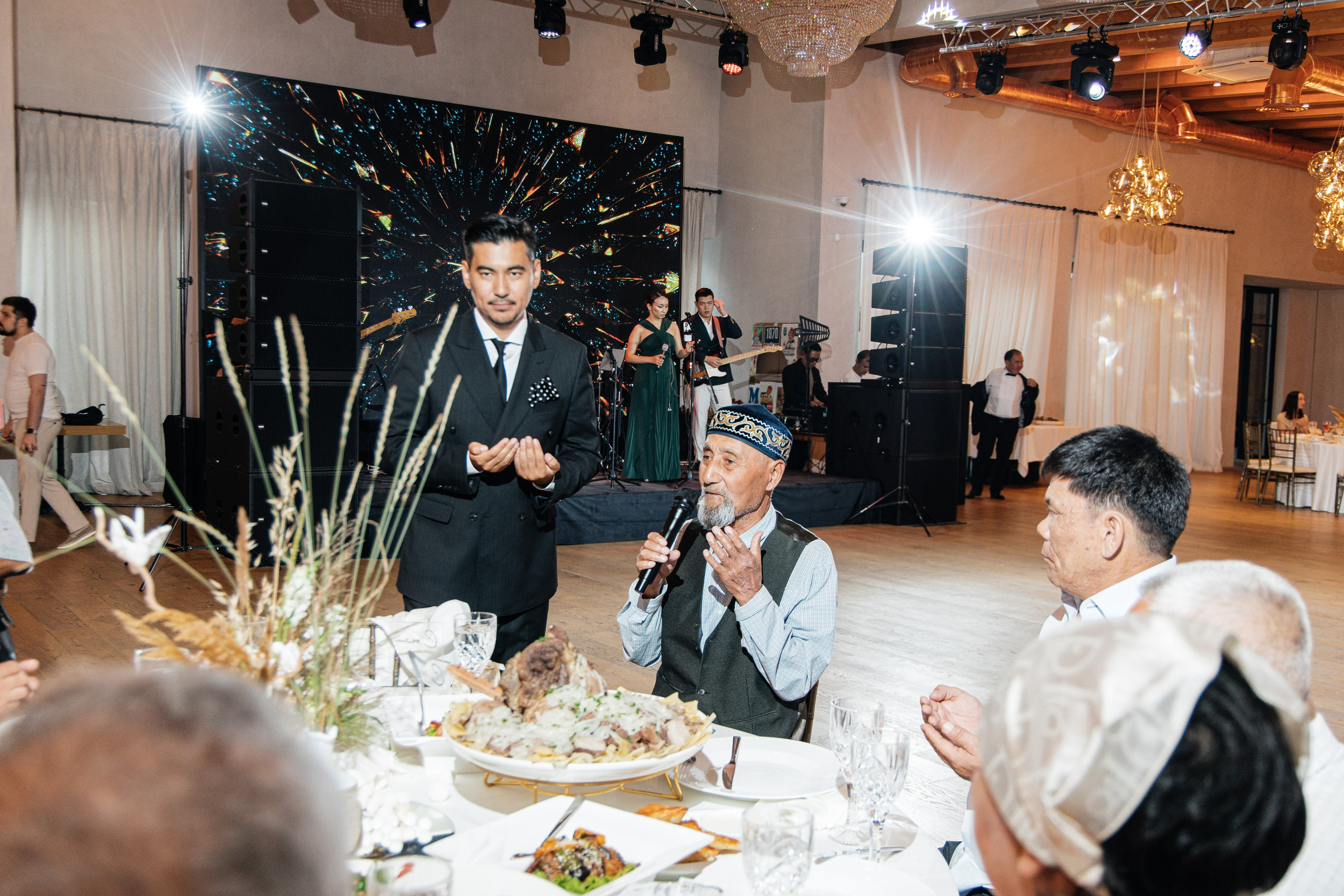 Azhar Uzatu. Свадебный фотограф Алматы