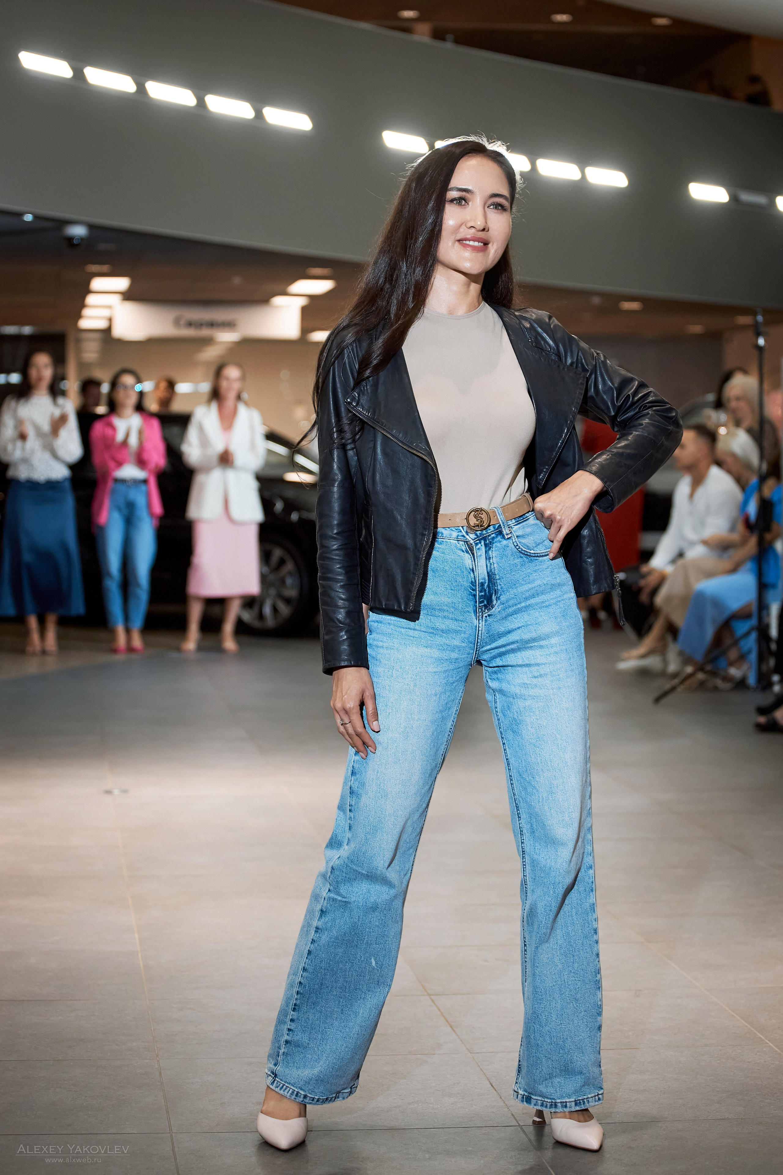 Модный показ PRE-FALL модельной школы Modeling+. Фотограф Алексей Яковлев