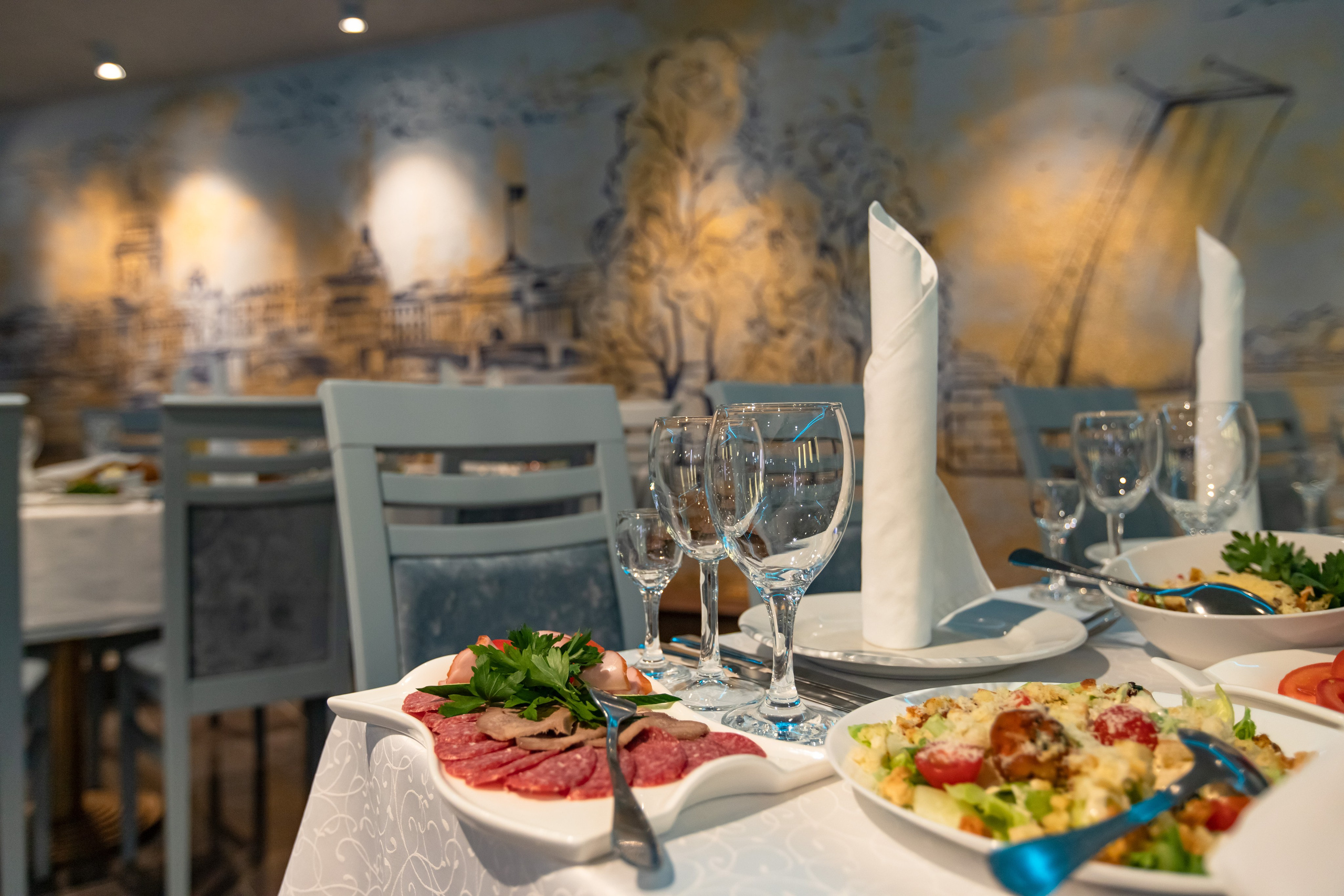 Банкетный зал при отеле «Нептун». Фотограф Махлаева Виктория/Санкт-Петербург