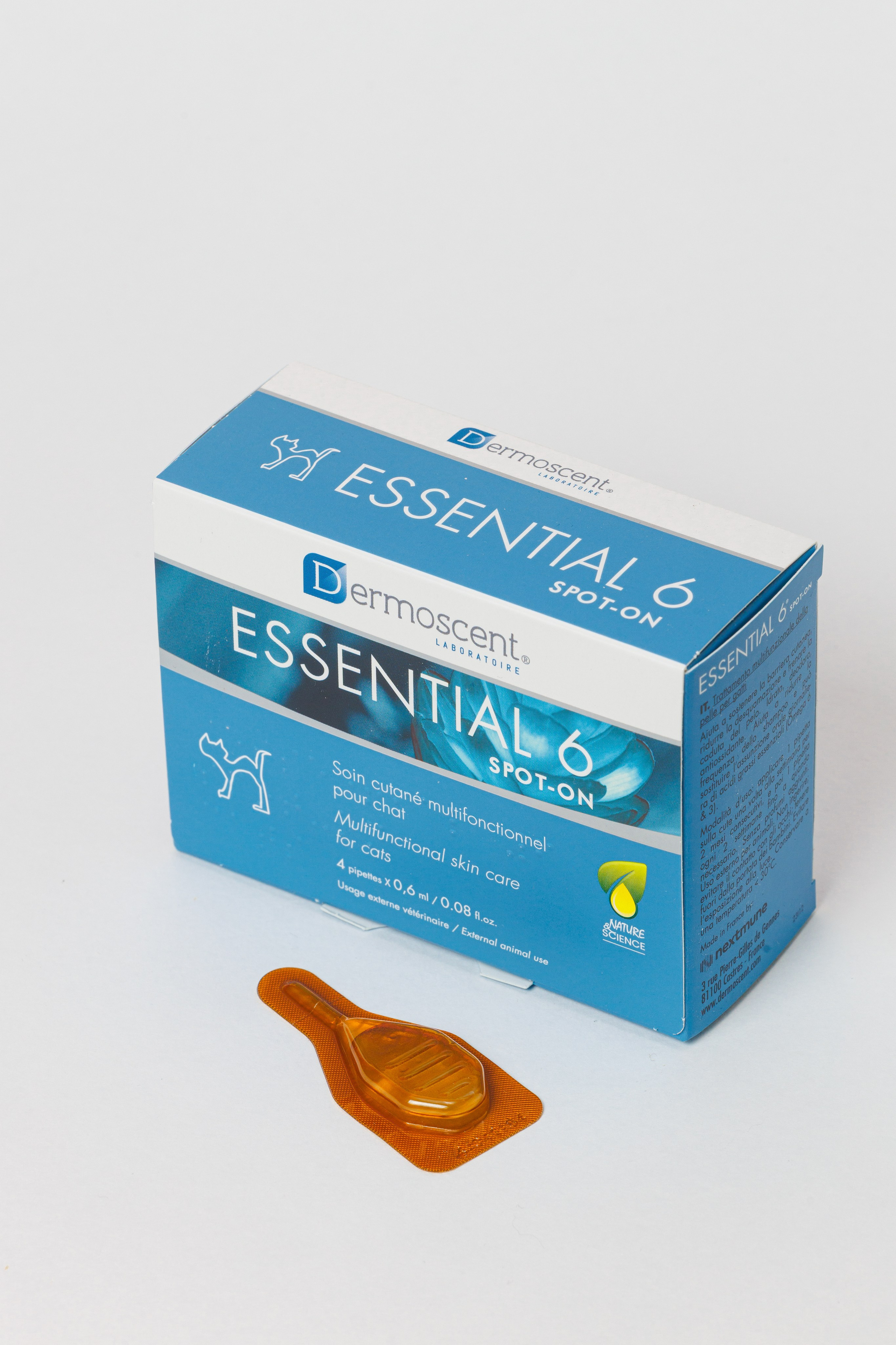 Уход для домашних питомцев. Фотограф Иван Пичушкин