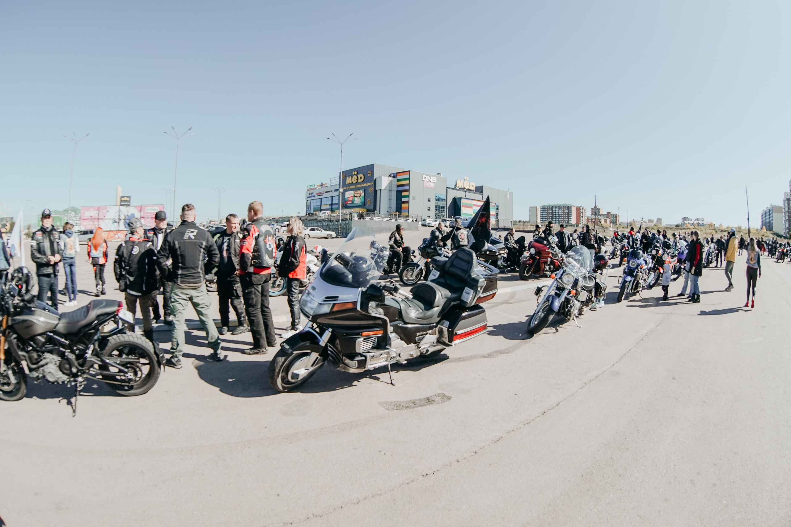 Репортажная съемка. Фотограф в Улан-Удэ. Свадебный фотограф в Улан-Удэ