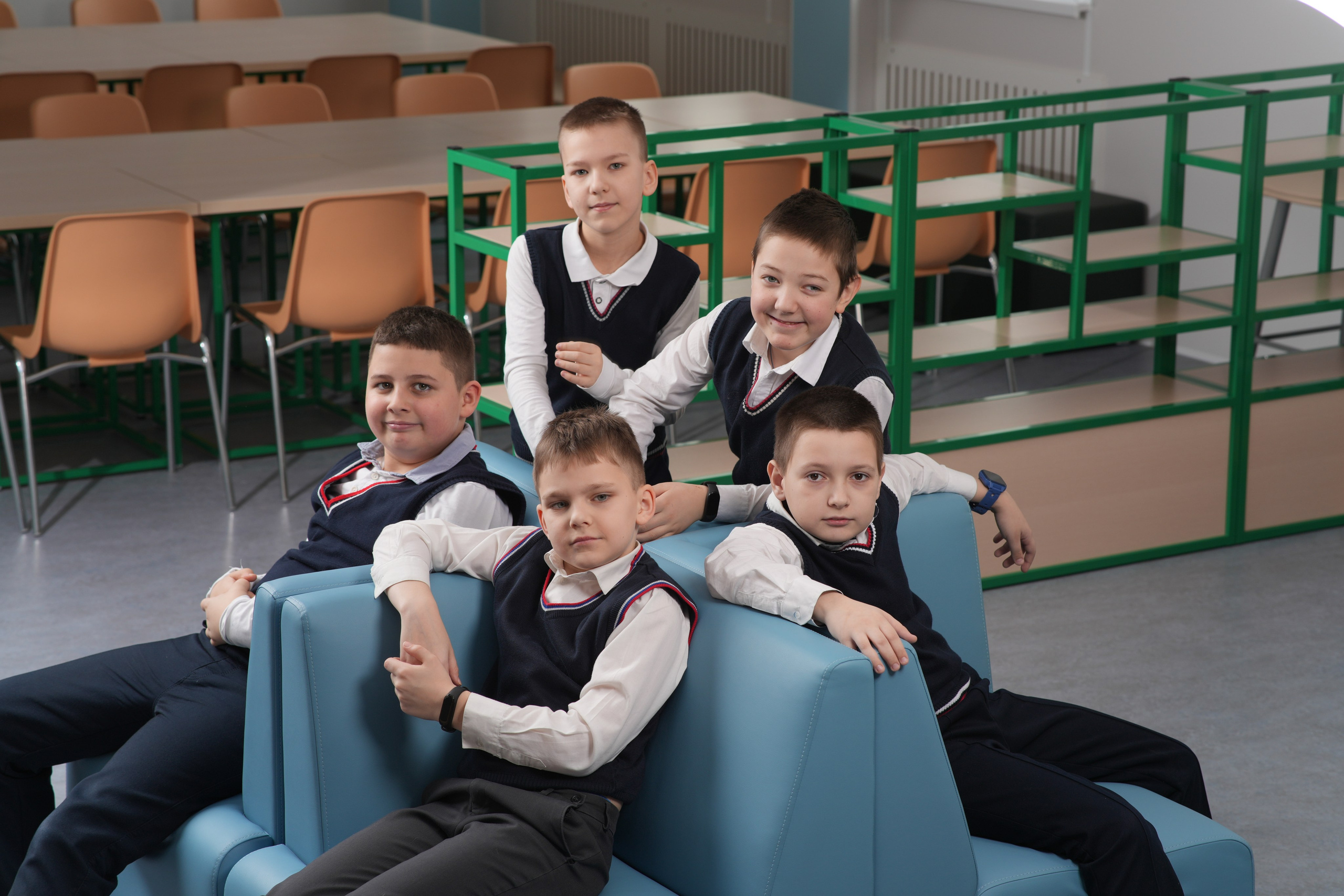 Одноклассники. Школьная фотография в Санкт-Петербурге, выпускные альбомы, фотосессии