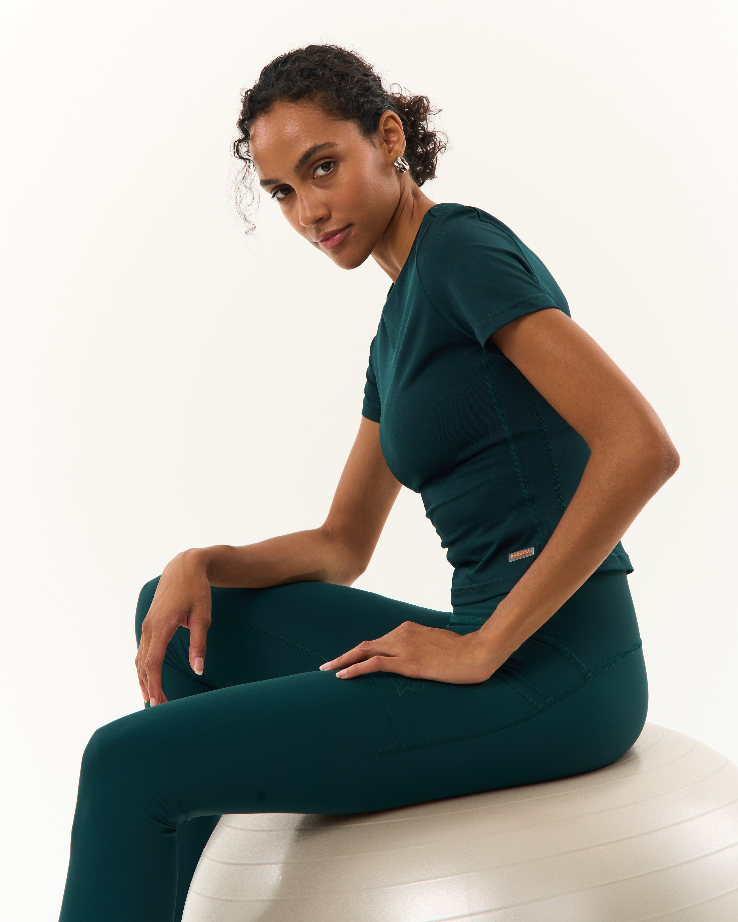 RAQUETA. 595 Production