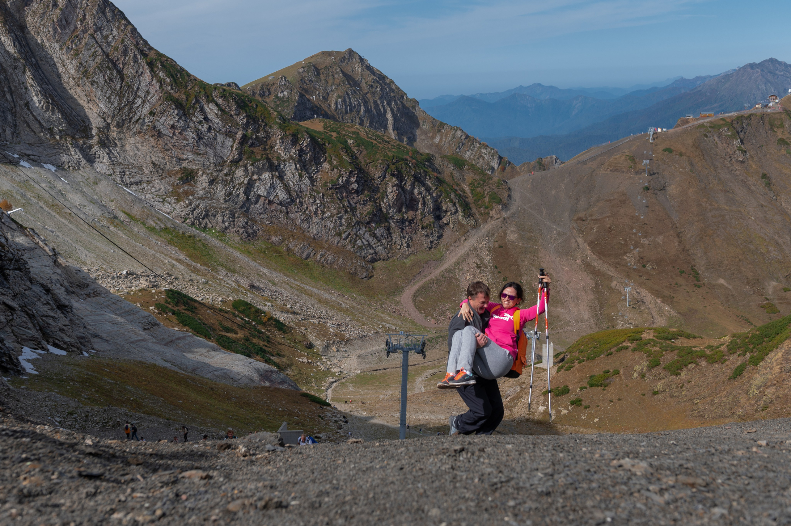 Хайкинг по трем курортам Красной Поляны 2022. Репортажный фотограф в Красной Поляне и Сочи Павлюченко Екатерина