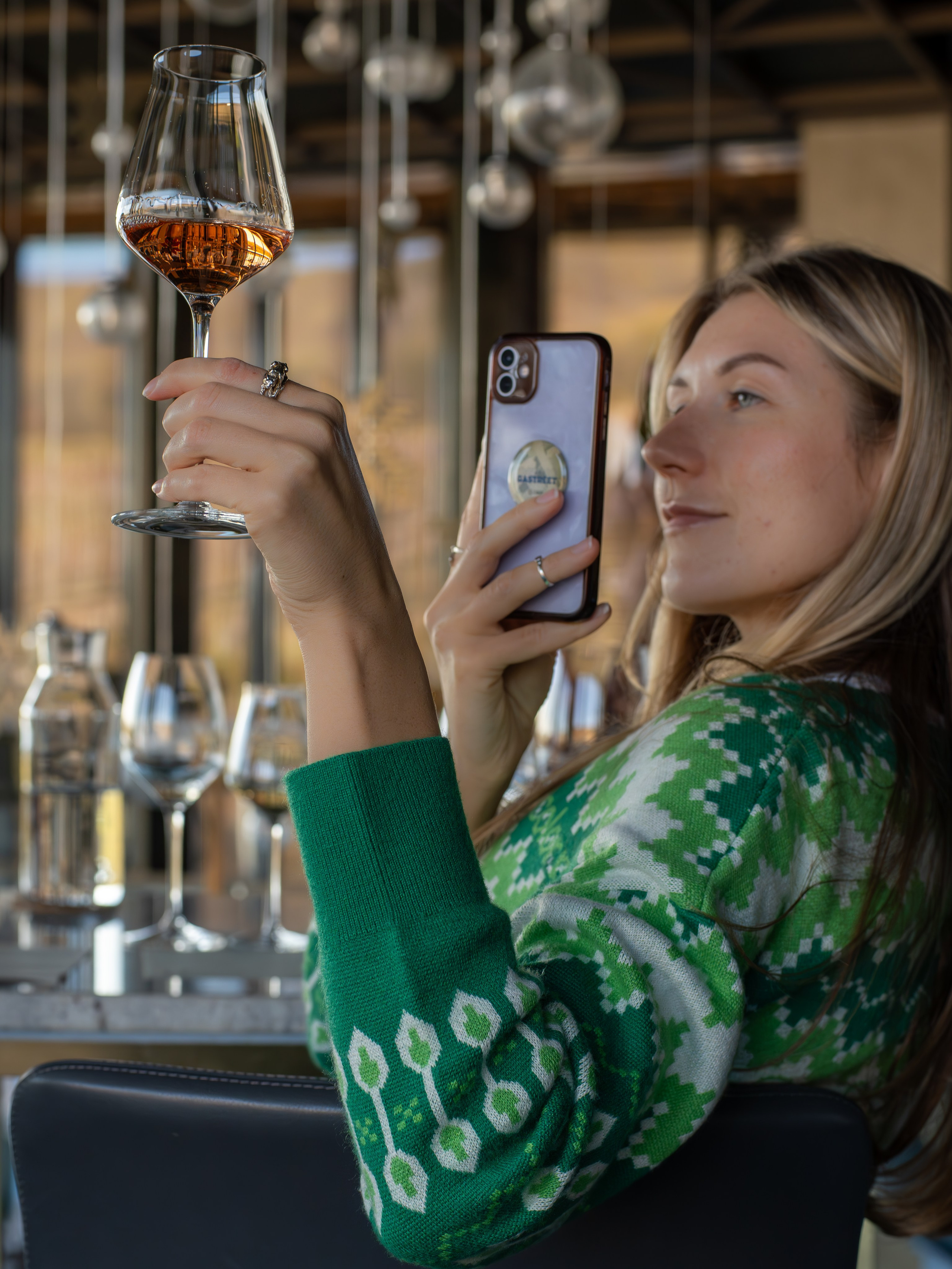 Литературная мастерская с Ольгой Шутовой в «Винотеррии». Репортажный фотограф в Красной Поляне и Сочи Павлюченко Екатерина