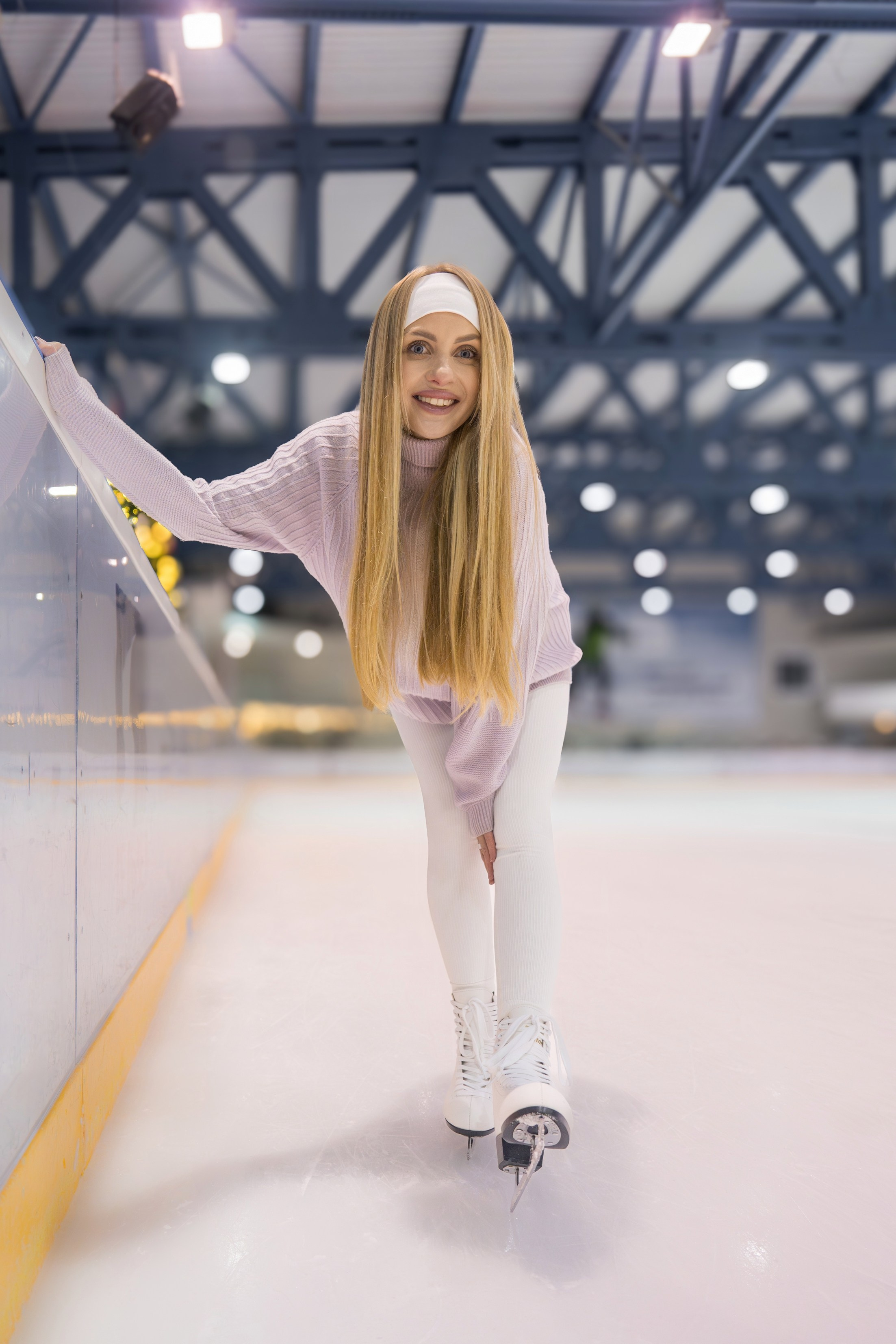 Контент съемка на катке для курорта Роза Хутор. Репортажный фотограф в Красной Поляне и Сочи Павлюченко Екатерина