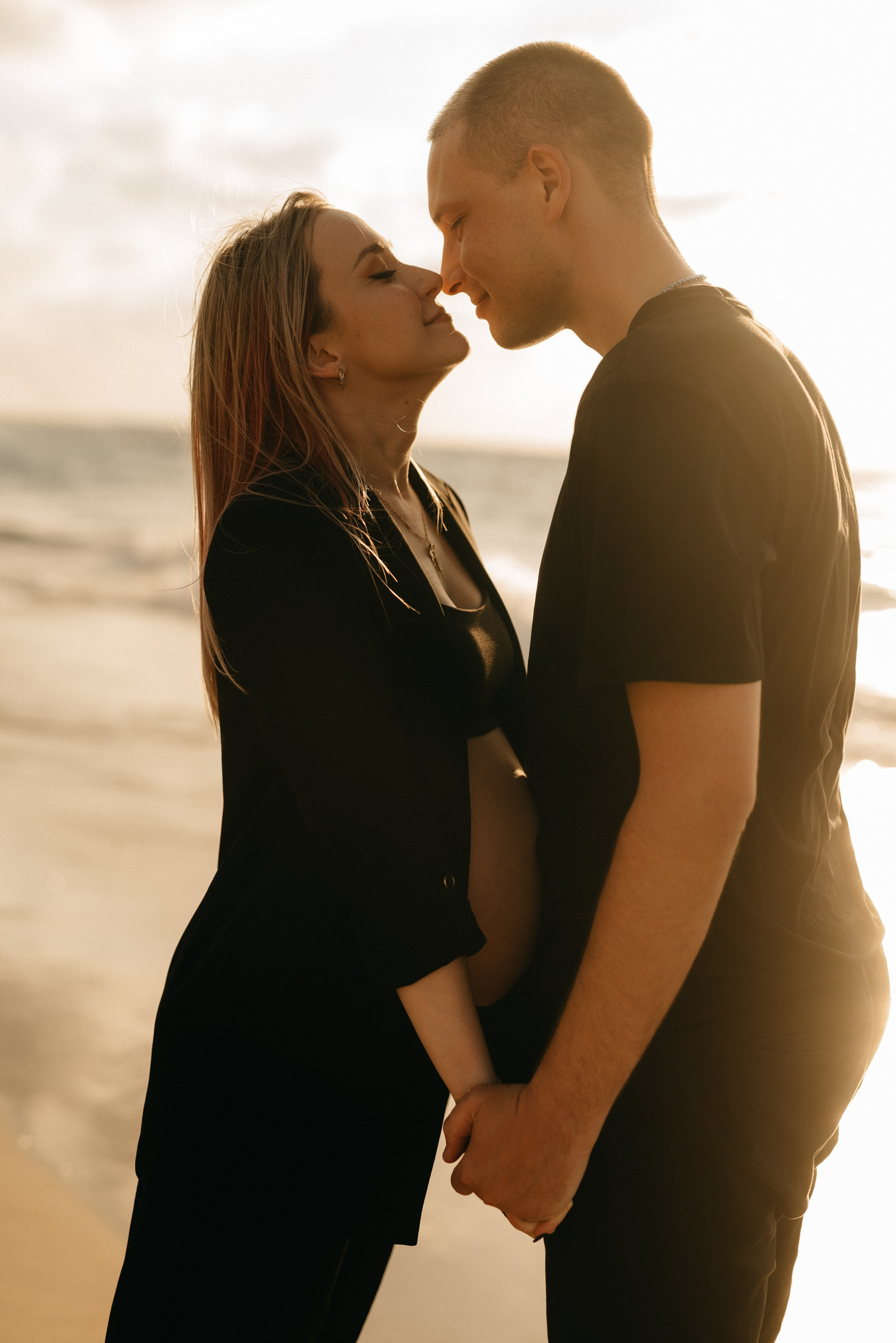 Asya & Denis: Pregnancy. Family photographer in Israel | Alesya Superfin