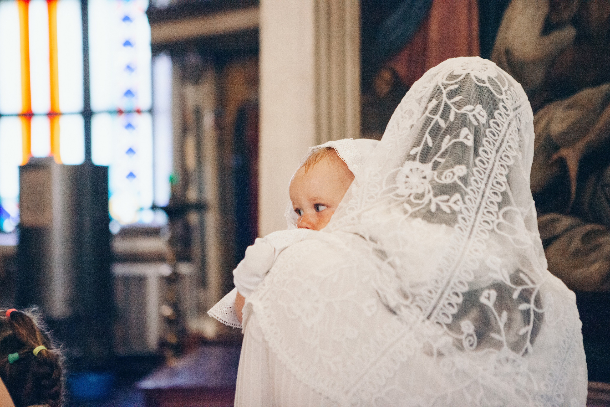 Крещение ребенка в церкви. Фотограф Ольга Ефремова