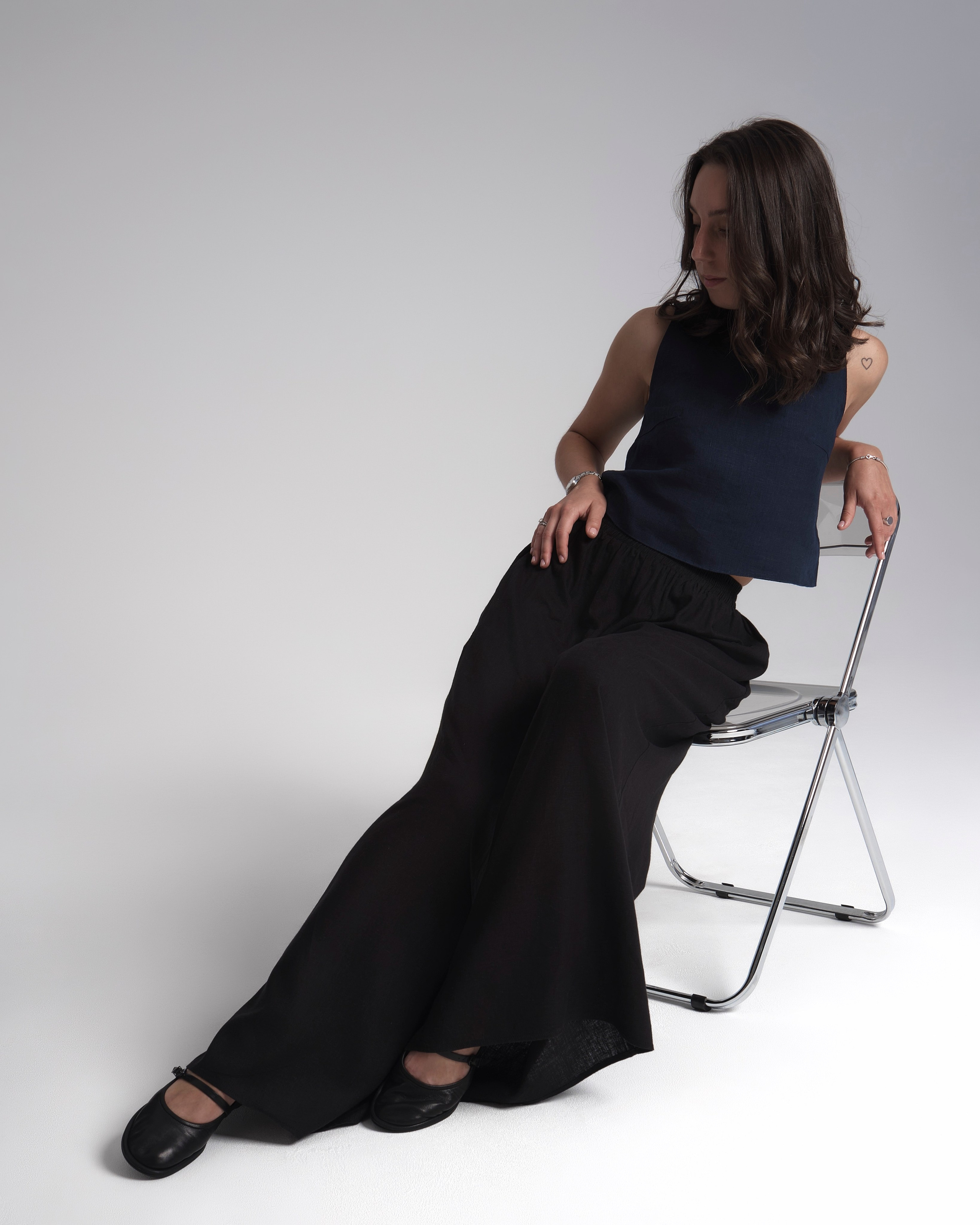 Фото и видео съёмка одежды для маркетплейсов сайтов и каталогов | UCCRASHE. UCCRASHE — предметная фото и видео съёмка в Москве