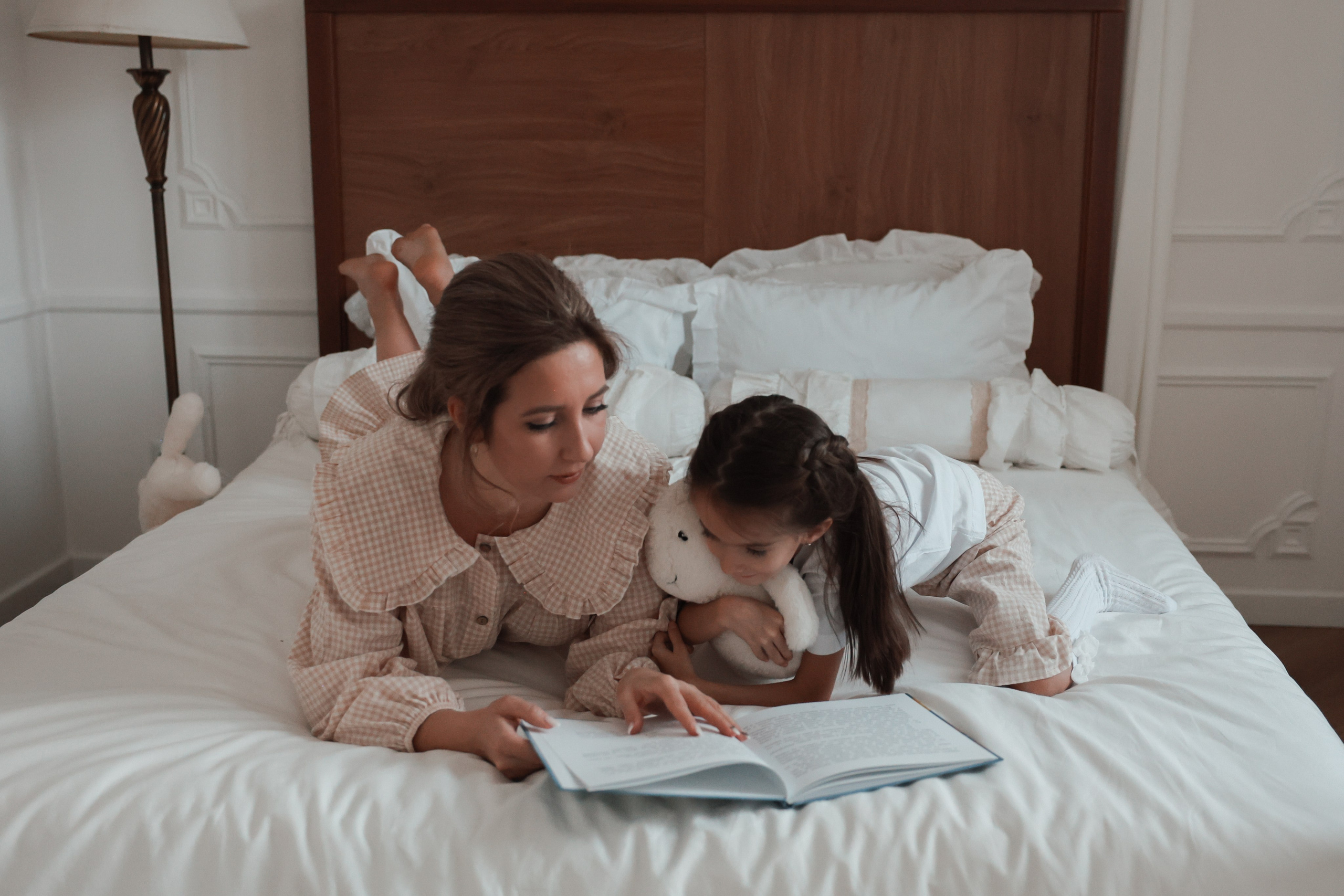 Рождественская история. Яна и Ева. Ваш семейный newborn и lifestyle фотограф в СПБ Наталья Журавлева