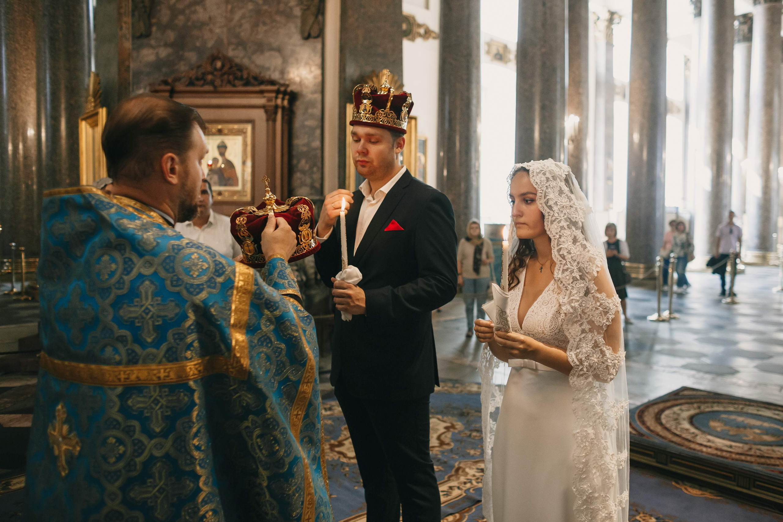 Венчание интернациональное. Свадебный фотограф Игорь Брундасов 8PHOTO на свадьбу венчание загс СПб