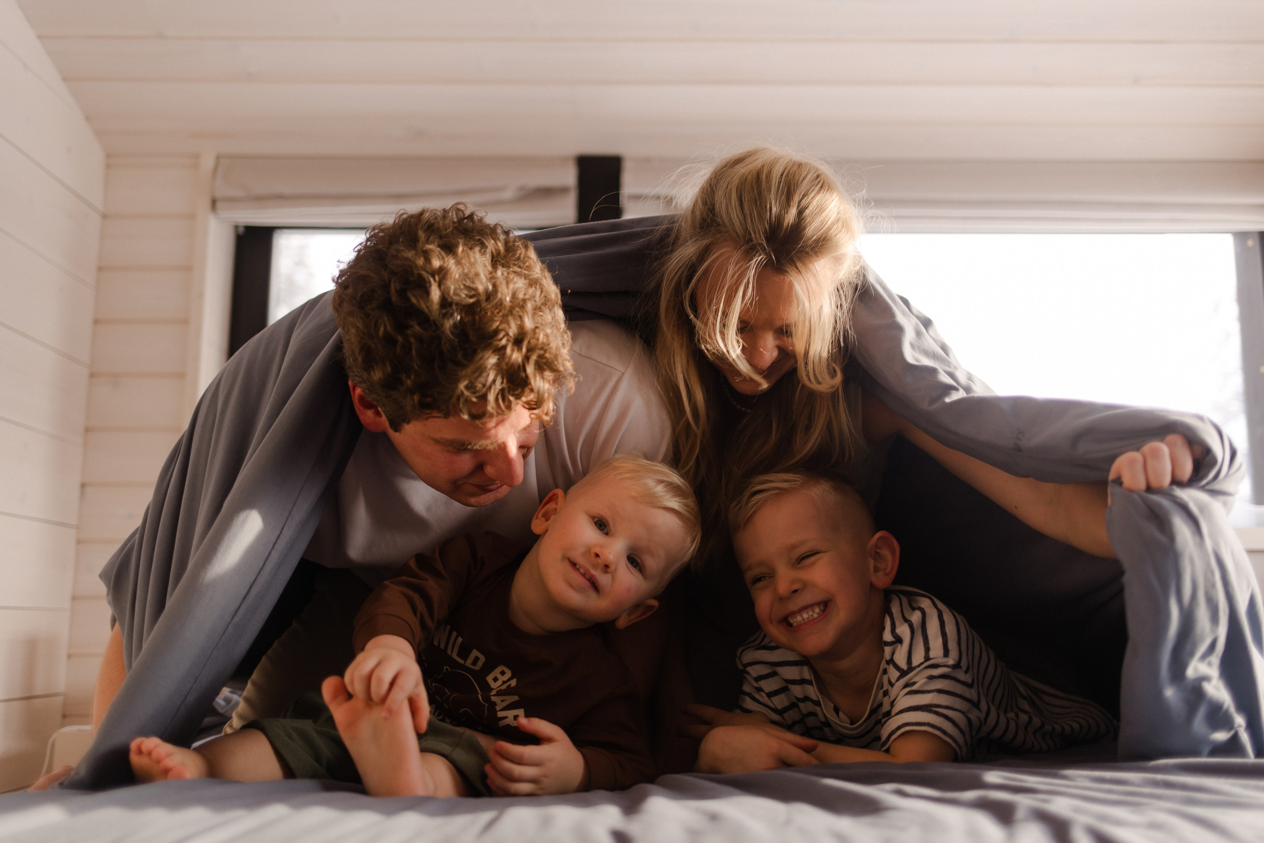 Акрам Ульяна и мальчишки. Фотграф в Москве Кузьмина Мария