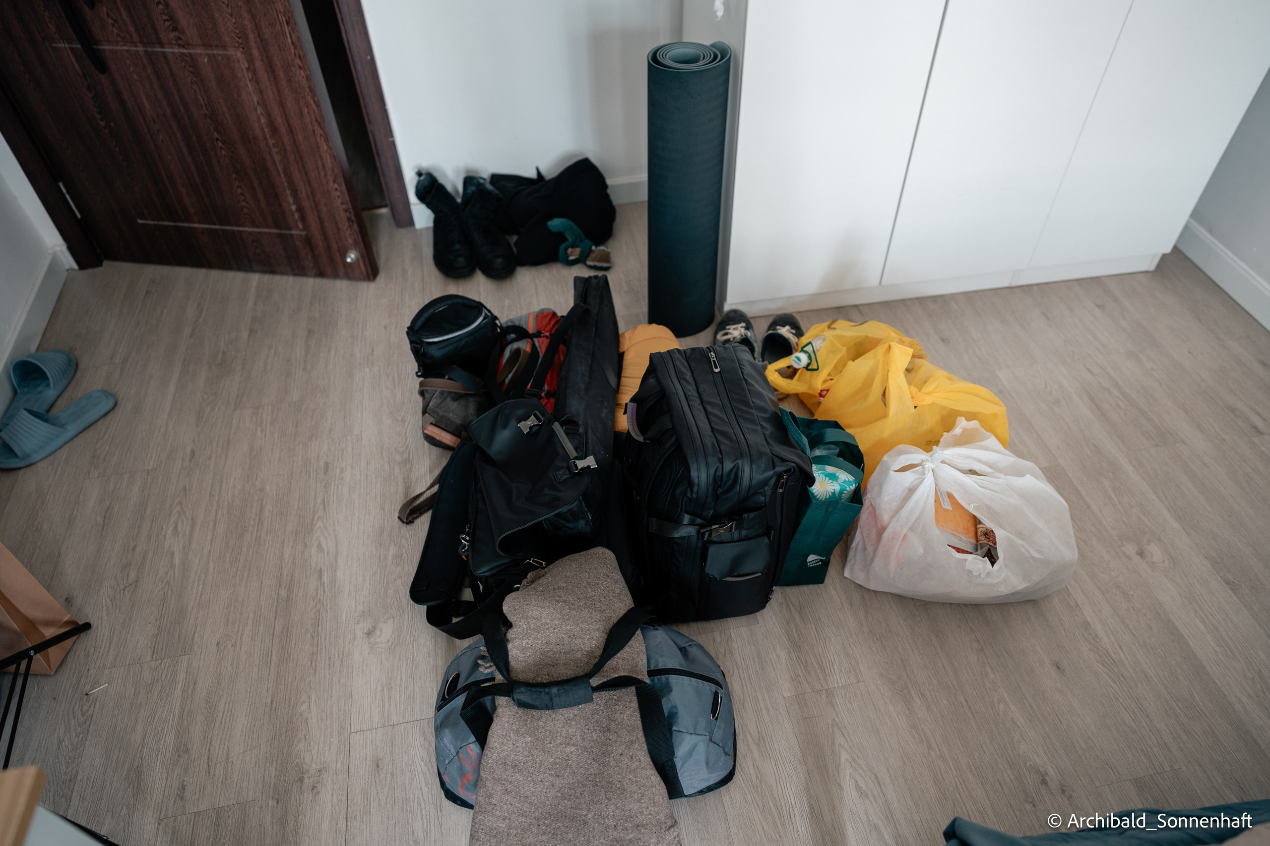 Auto-trip to Datong, Camp. Photographer in Guangzhou, China. Archibald Sonnenhaft