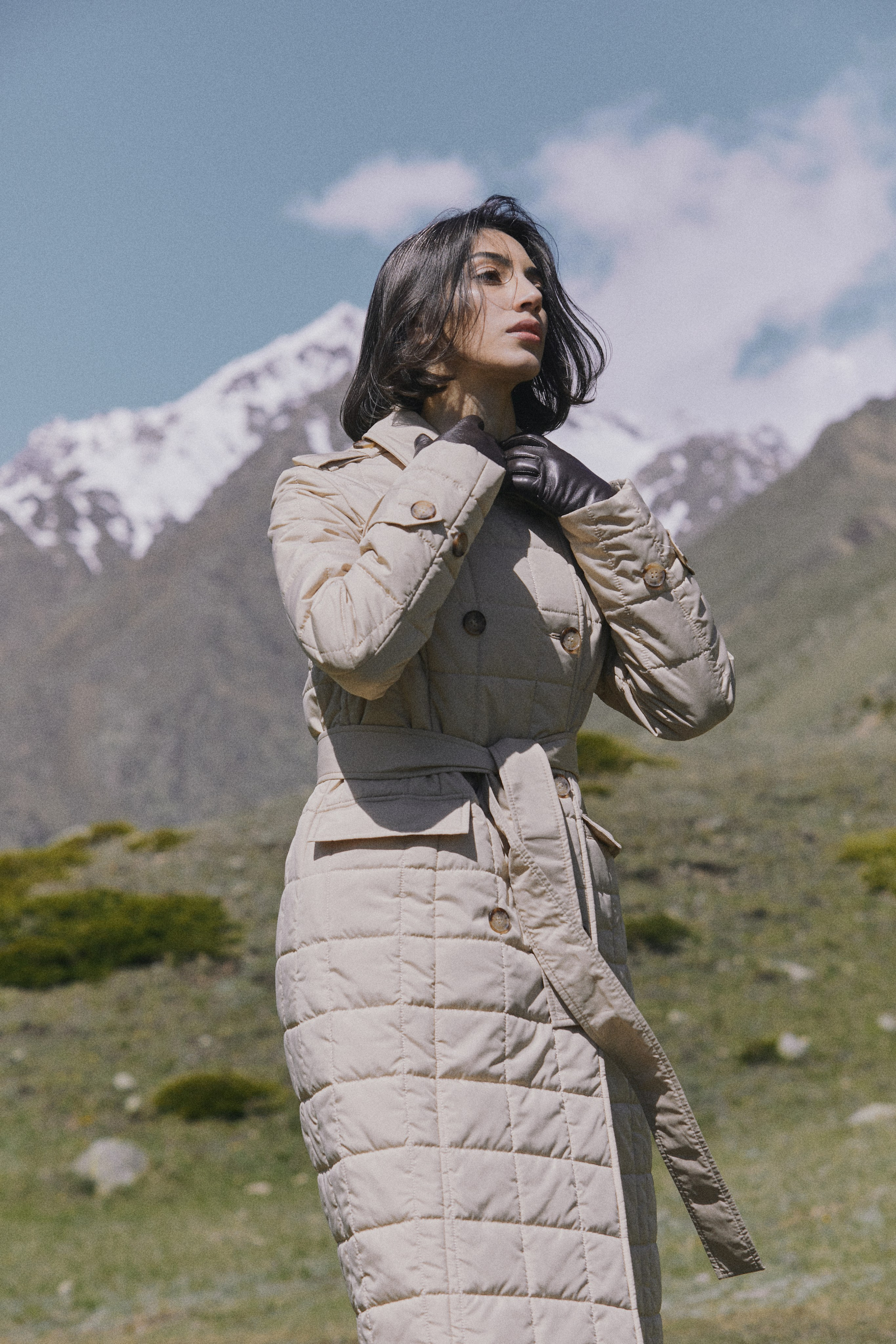 Съемка для бренда в горах. Фотограф Продюсер в горах КБР / Москва  Нальчик Горы