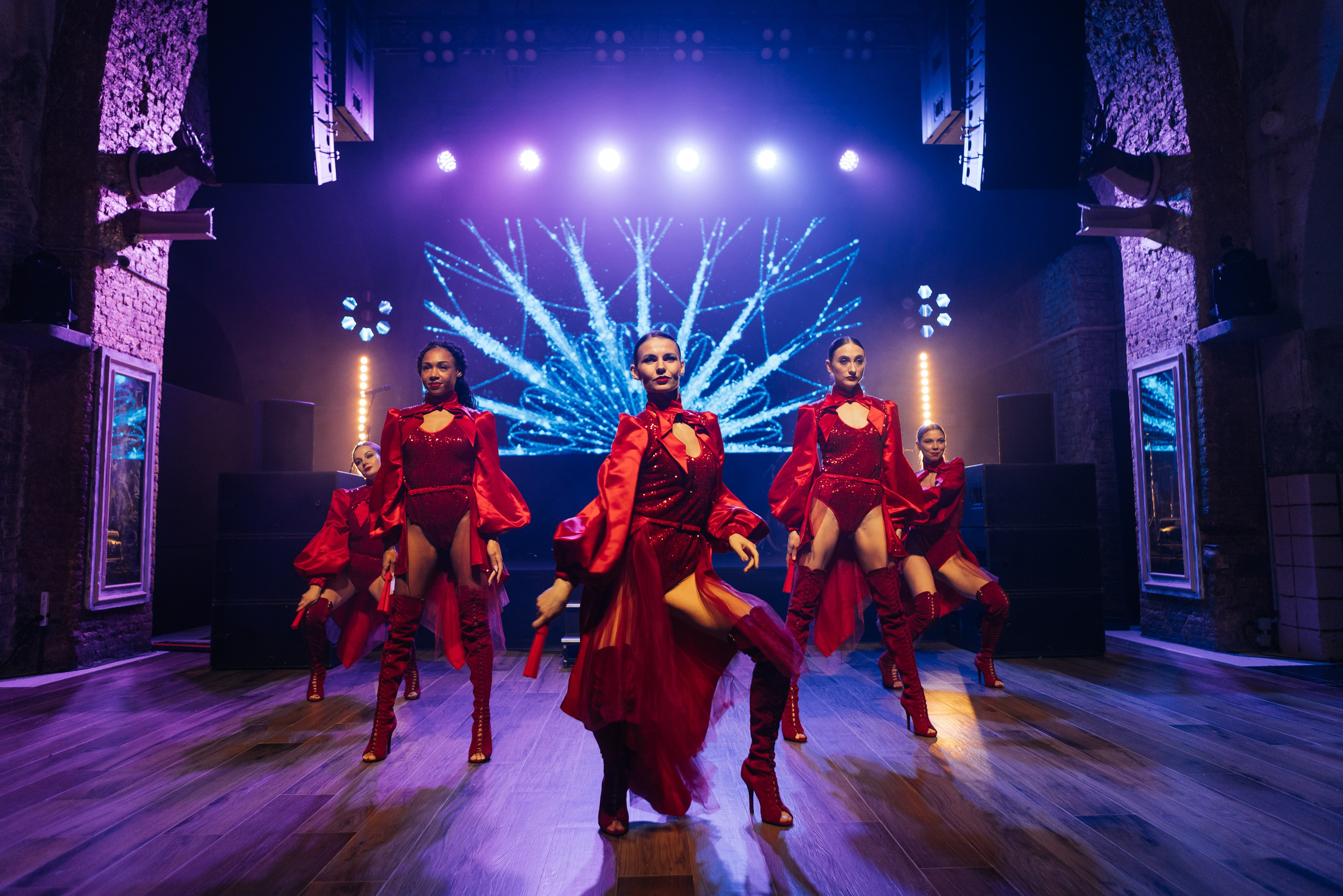 Снимал репортаж для «Газпром нефть», Газстройпром, Росатом, ОЗОН, Мегафон, ВТБ, Т-Банк, Unilever, Материа Медика Холдинг. Фотограф Serg-Epic — Сергей Клепиков