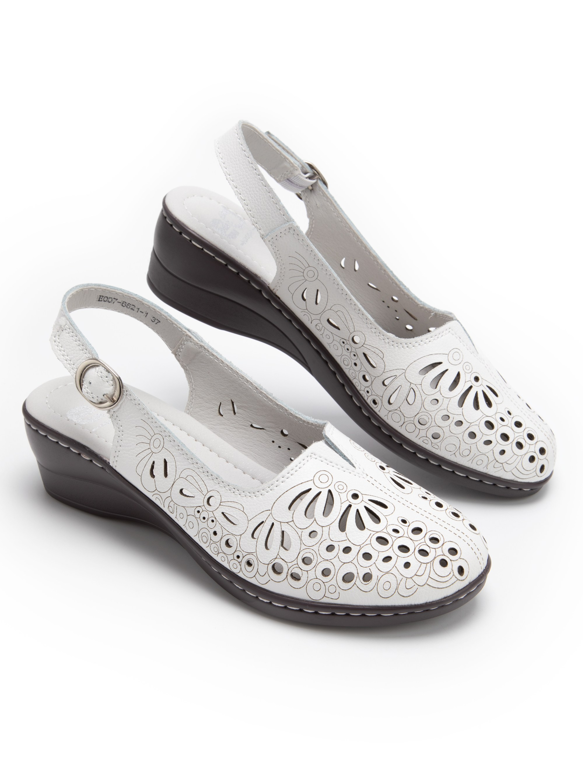 Каталожная фотография обуви. Фотограф в Москве Егор Гончаров