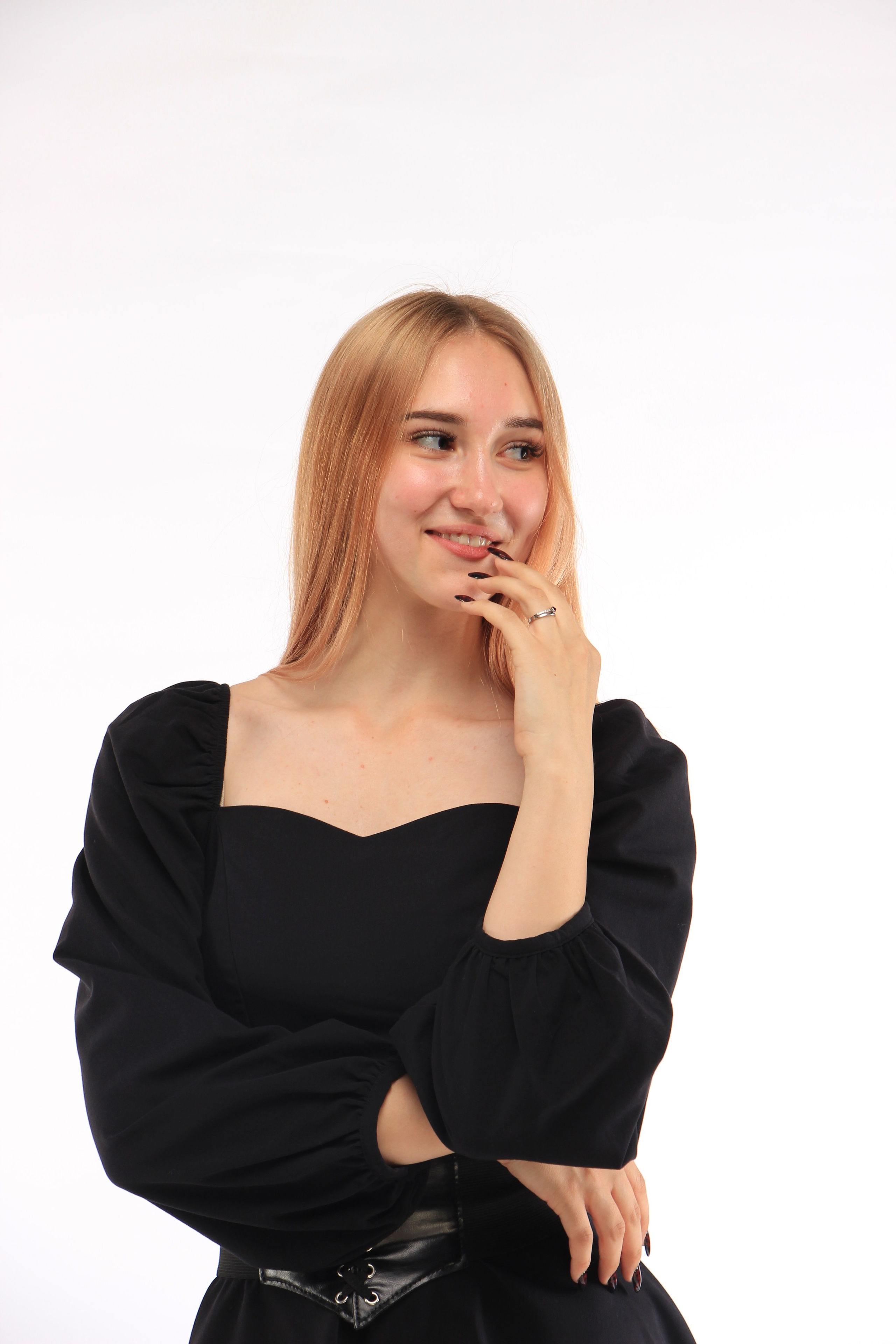 Кристина. Костюмер, художник кино и телевидения в спб