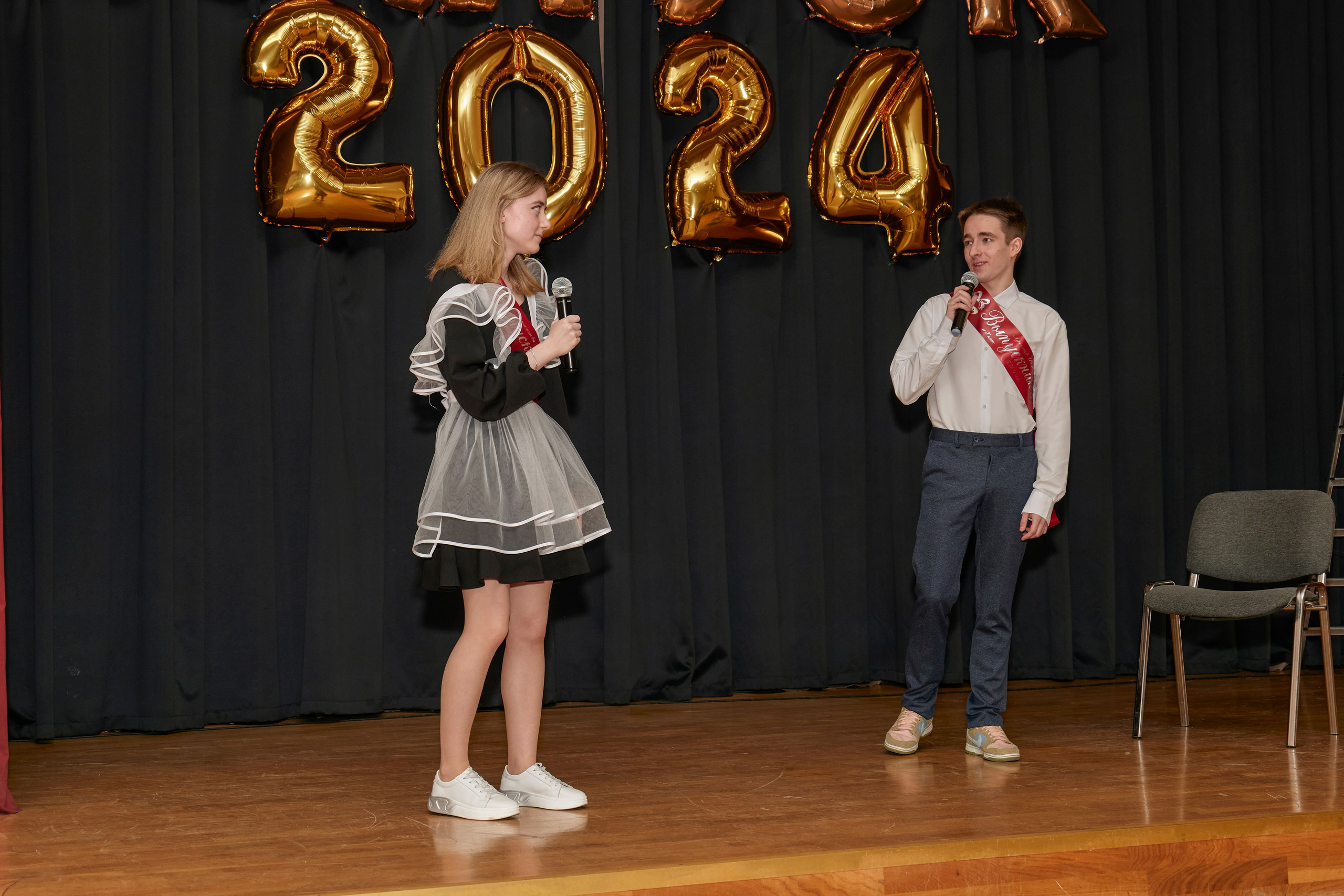 Последний звонок школа 1413. Детский и семейный фотограф г. Москва Оксана Катаджи