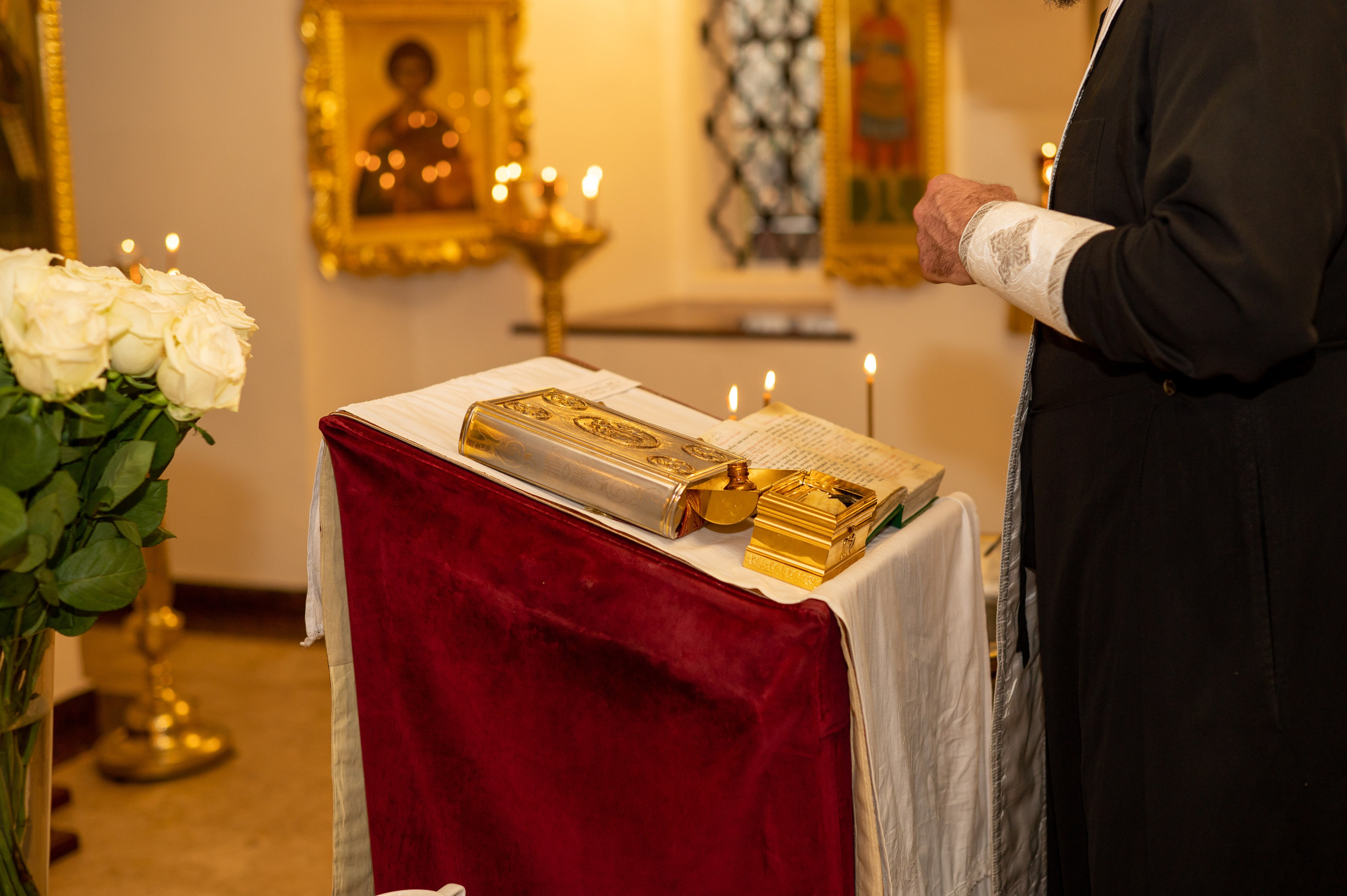 Церковь Покрова Пресвятой Богородицы в Медведкове г. Москва Крещение Алексея. Детский и семейный фотограф г. Москва Оксана Катаджи