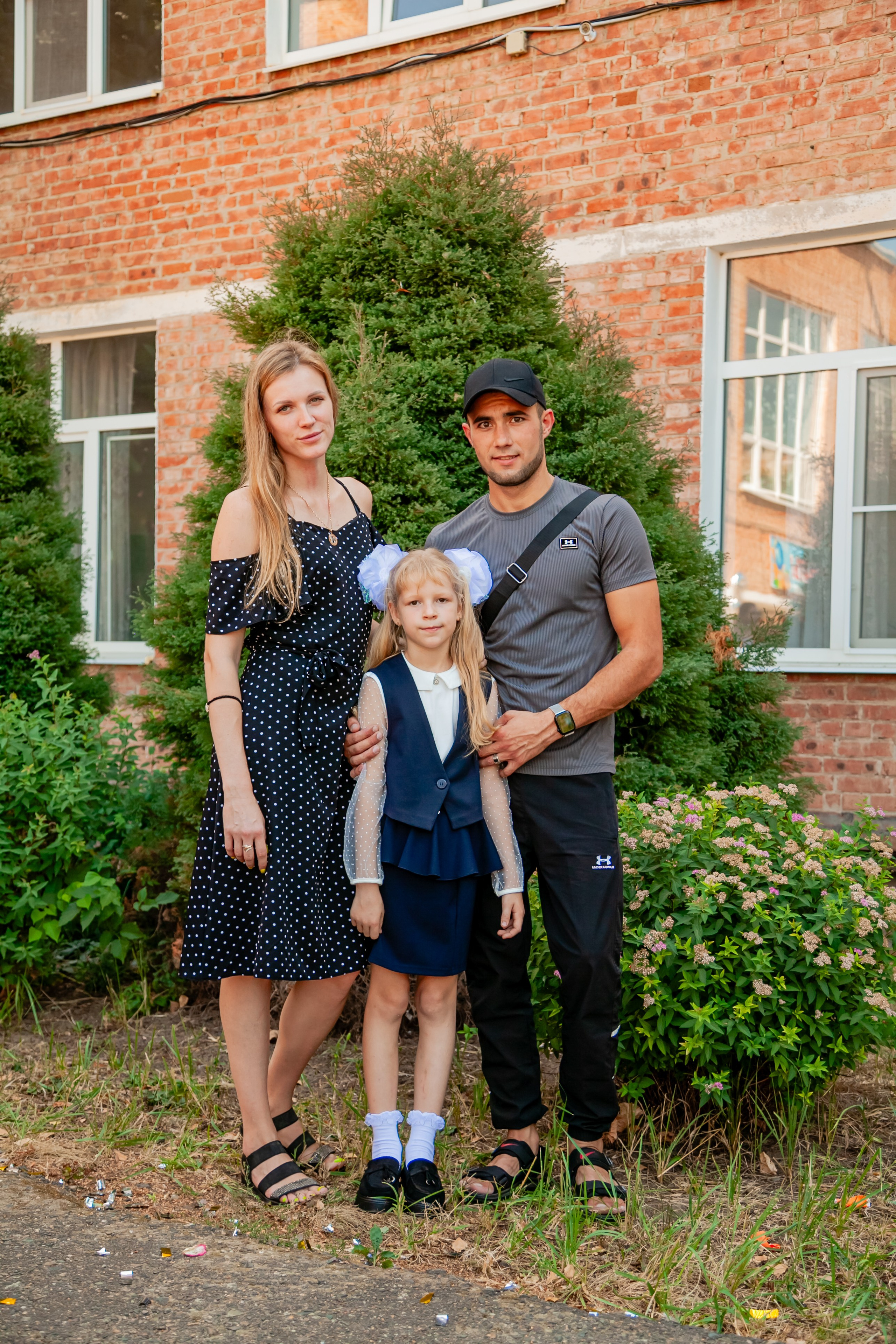 1 сентября линейка. Свадебный и семейный фотограф в Армавире