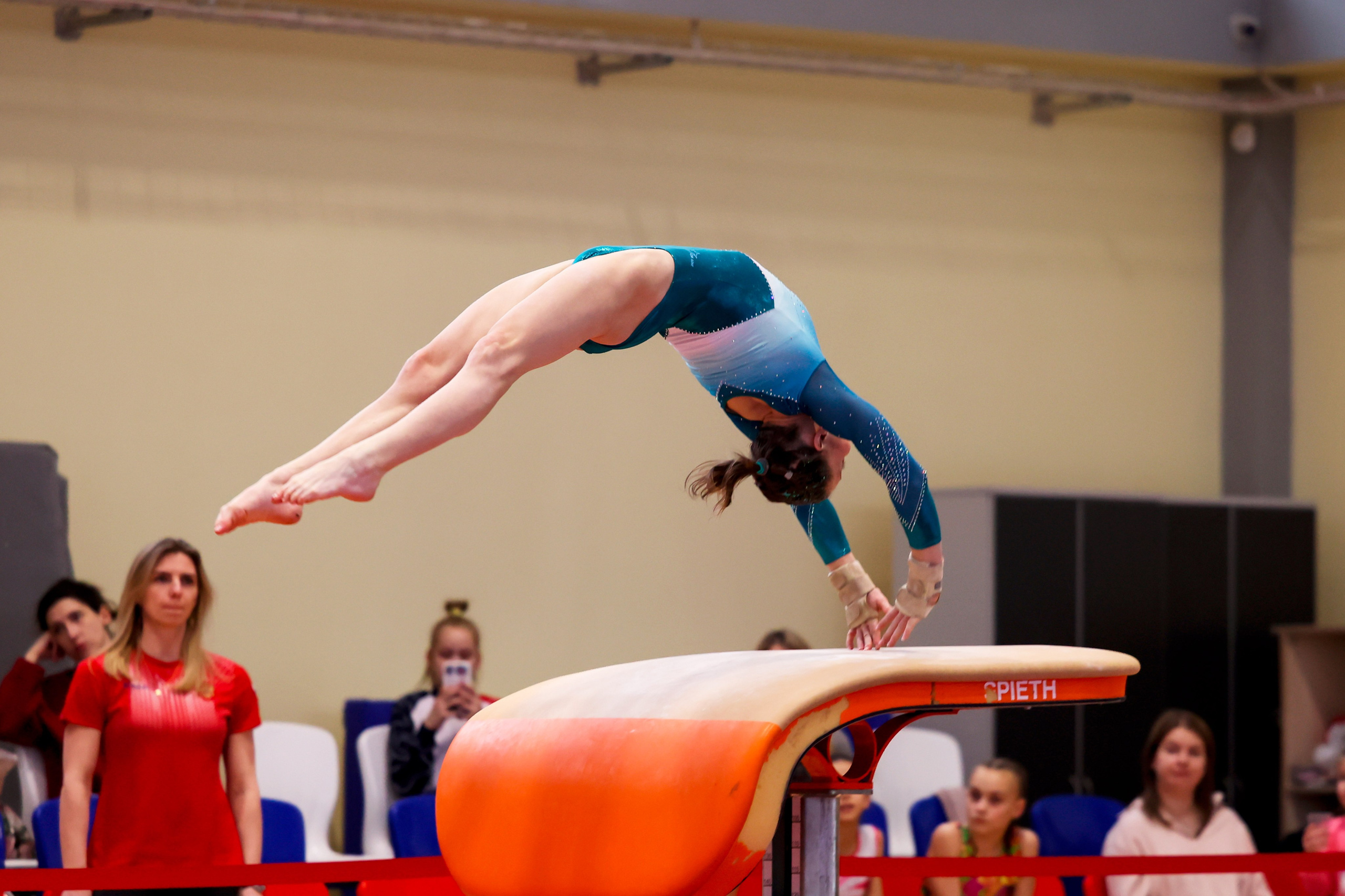 Чемпионат Санкт-Петербурга и командное Первенство 2025 среди девушек. Спортивный и репортажный фотограф Антон Тереханов