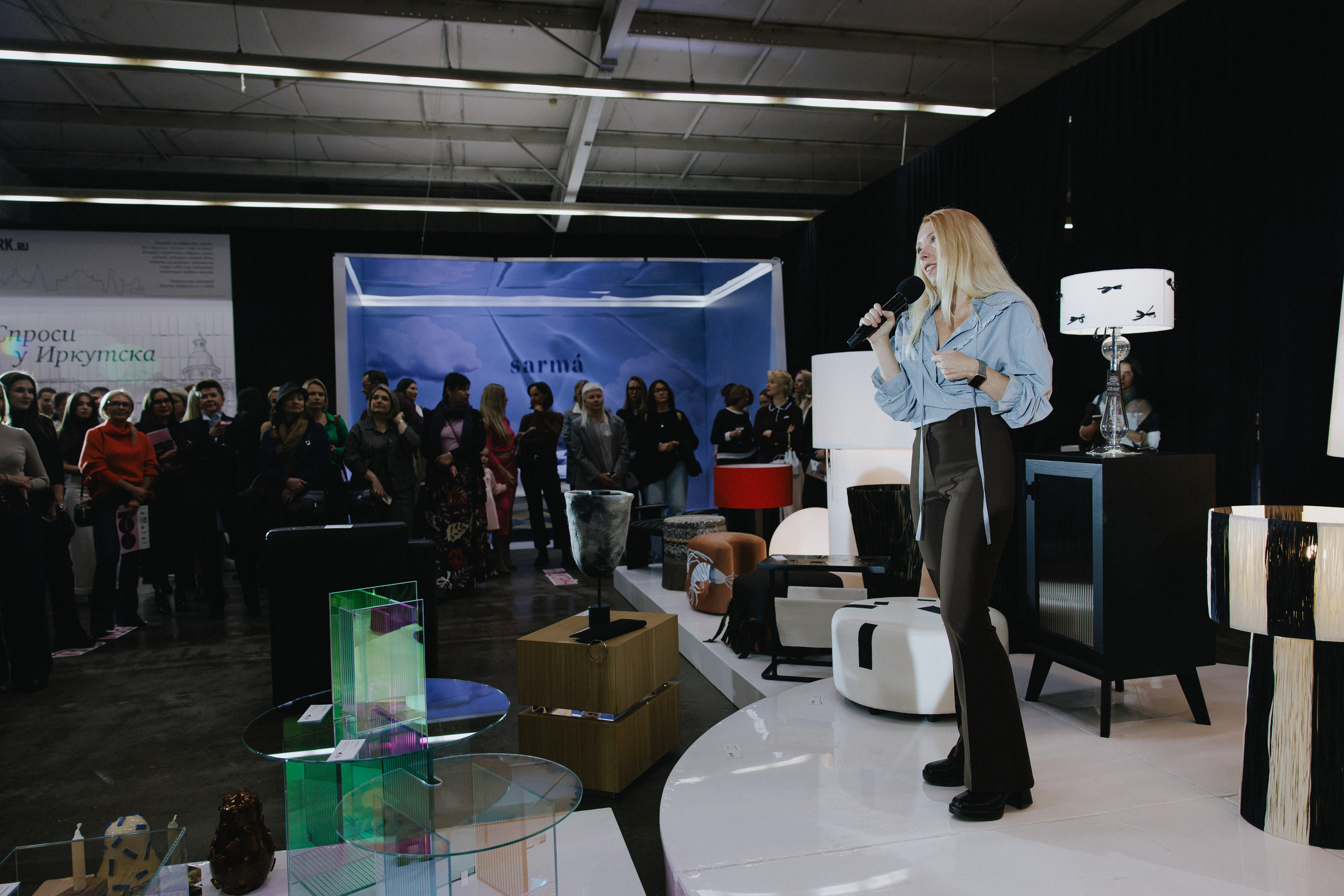 Выставка СТО ВЕЩЕЙ В ИНТЕРЬЕРЕ. Фотограф Иркутск Антипин Сергей