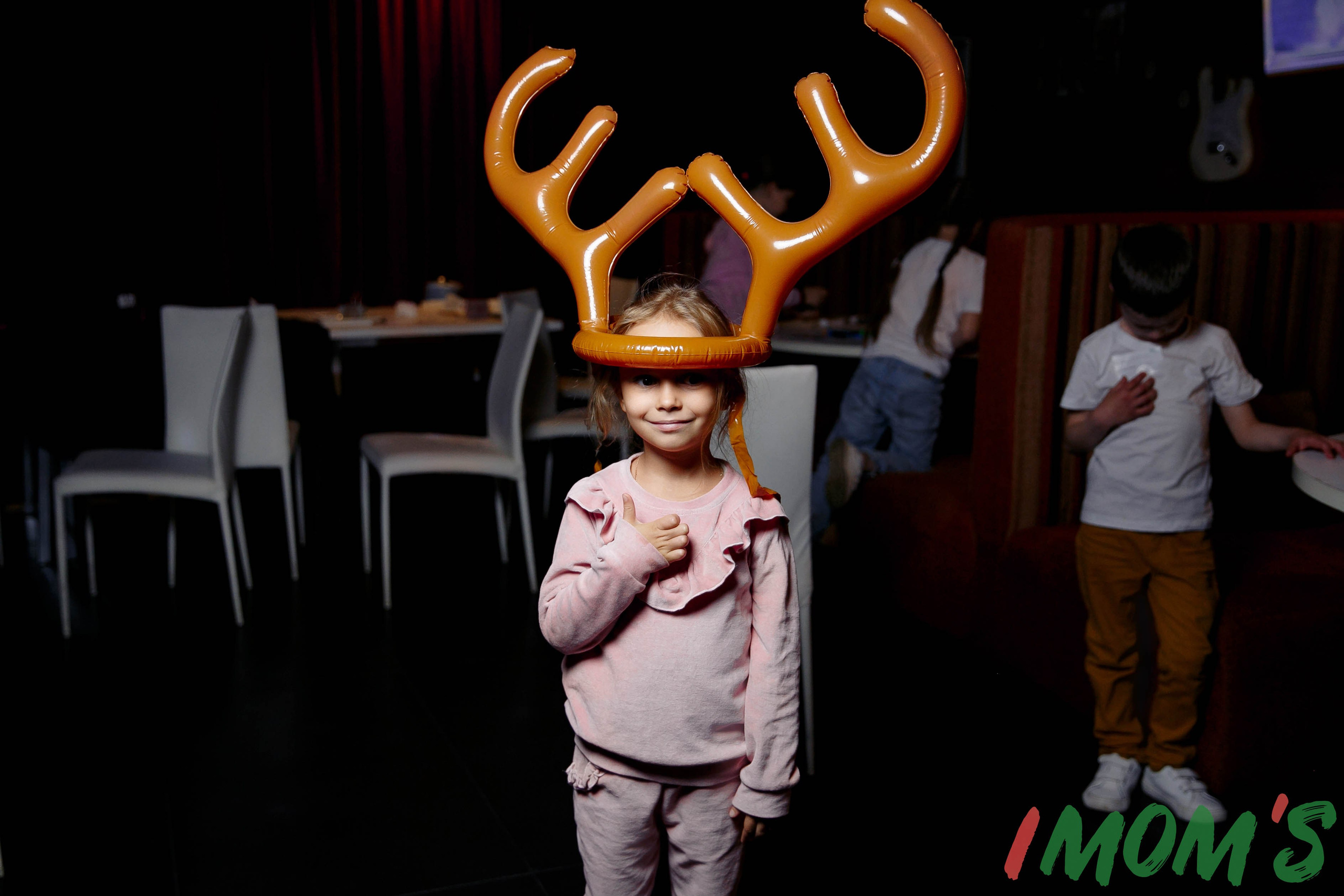 Квиз «Аймомс». Ваш репортажный фотограф Артемий Антонов