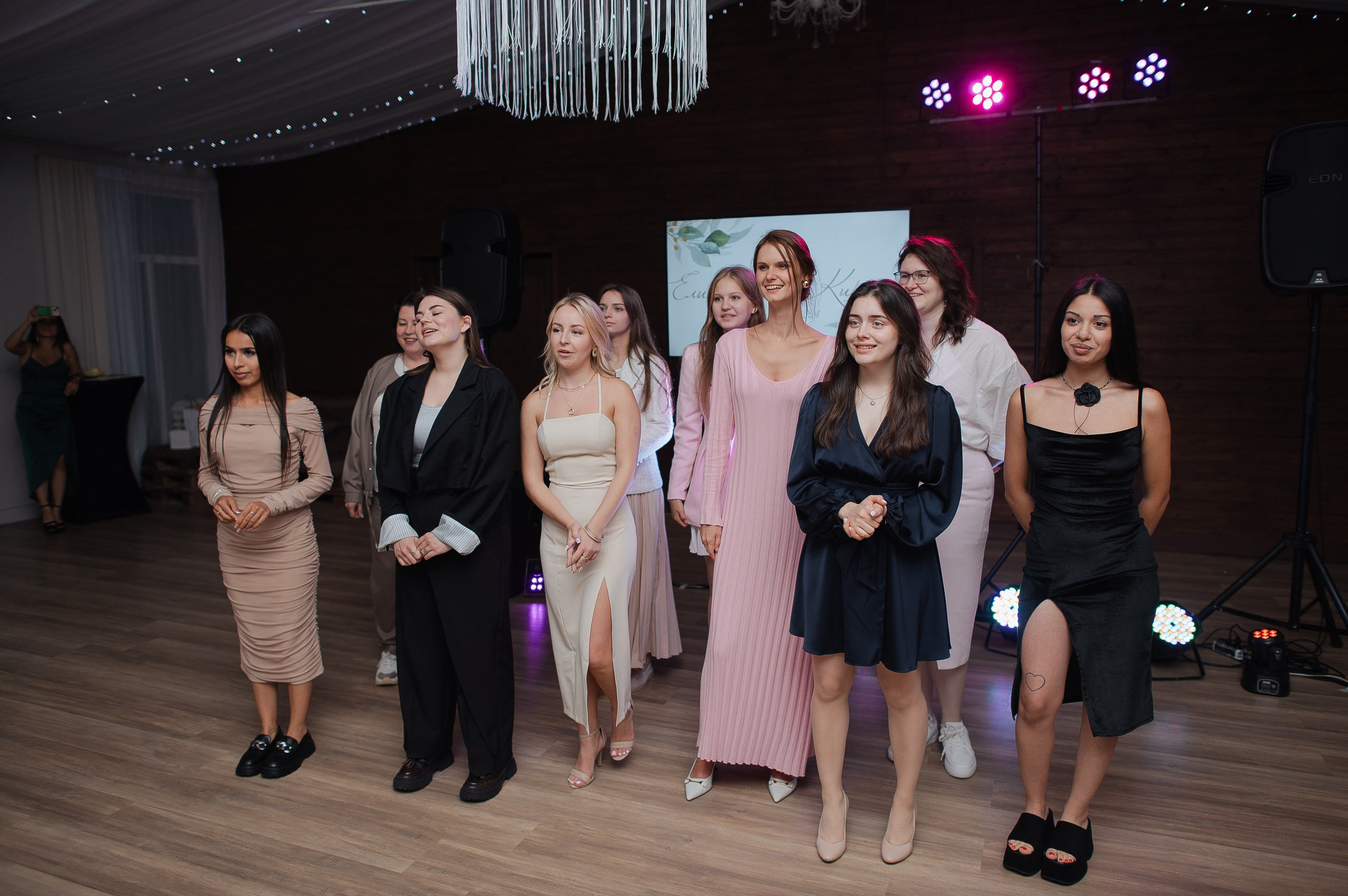 Свадьба на берегу Волги. Свадебный фотограф в Ярославле Денис Медоваров