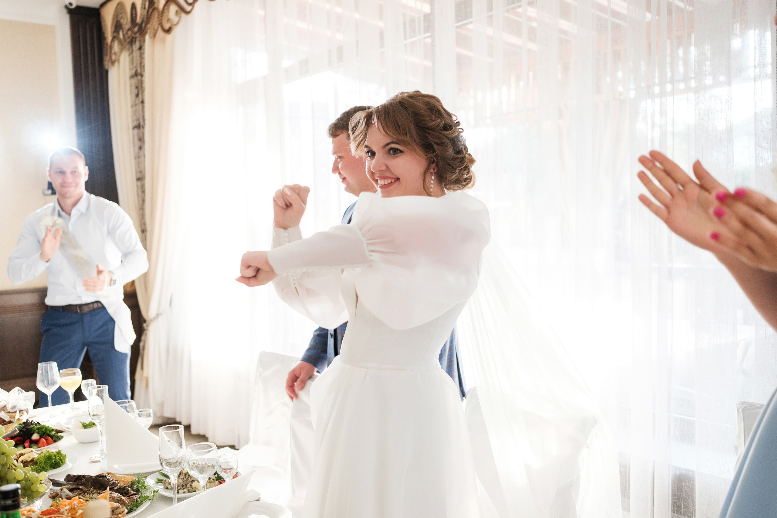 Виктор и Анна. Свадебный фотограф | репортаж | праздники | крещение